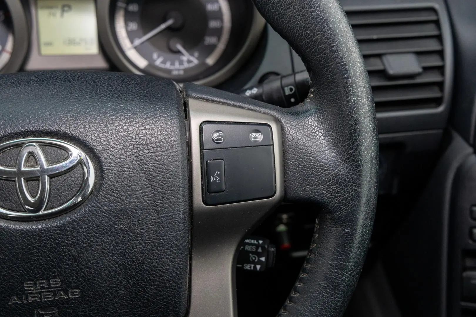 2011 Toyota Landcruiser Prado Gallery Image 12