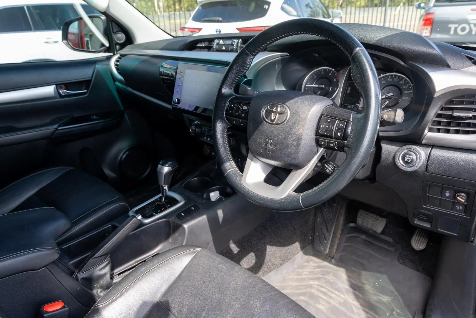 2023 Toyota Hilux Gallery Image 7