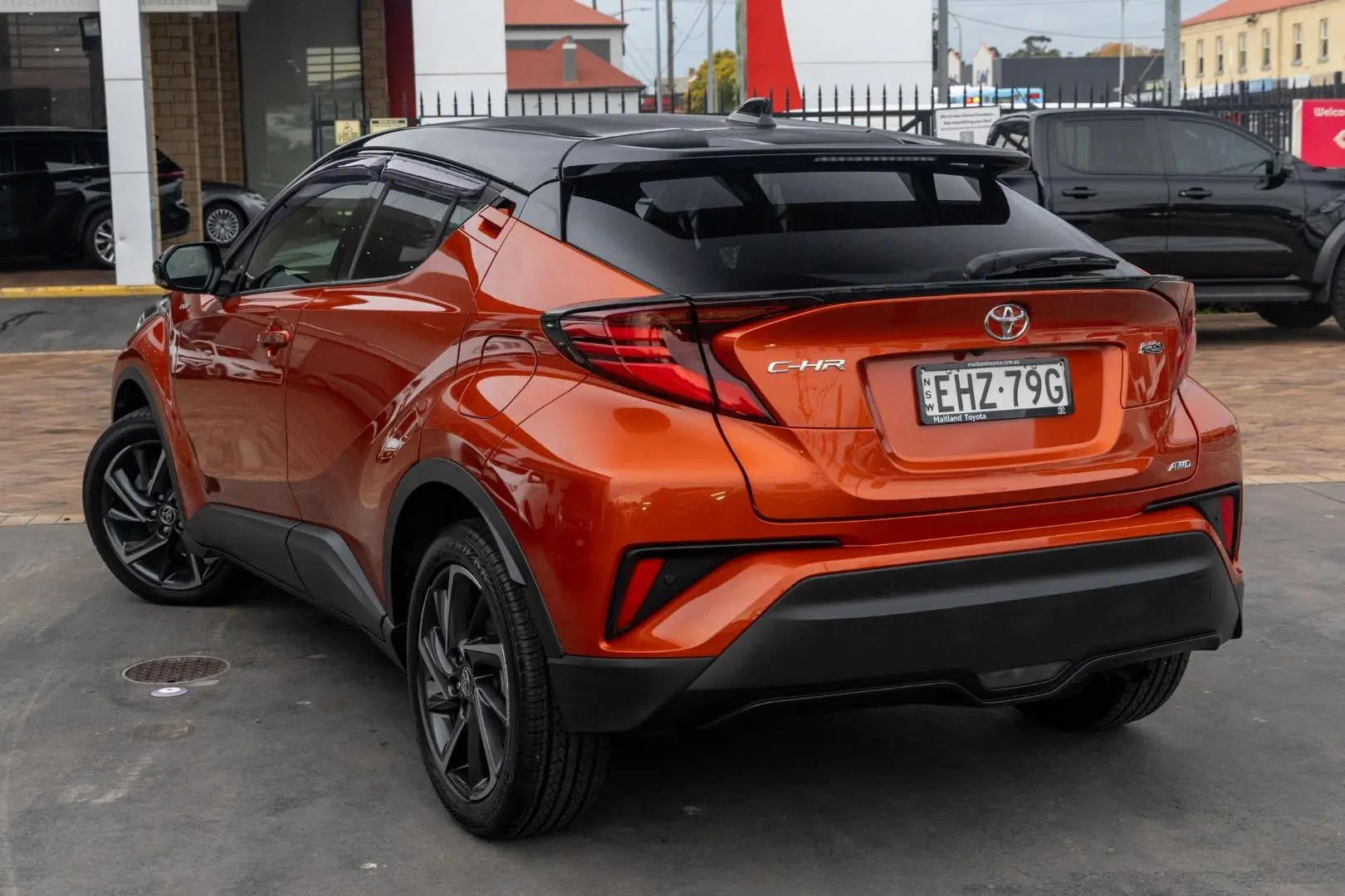 2020 Toyota C-HR Gallery Image 2