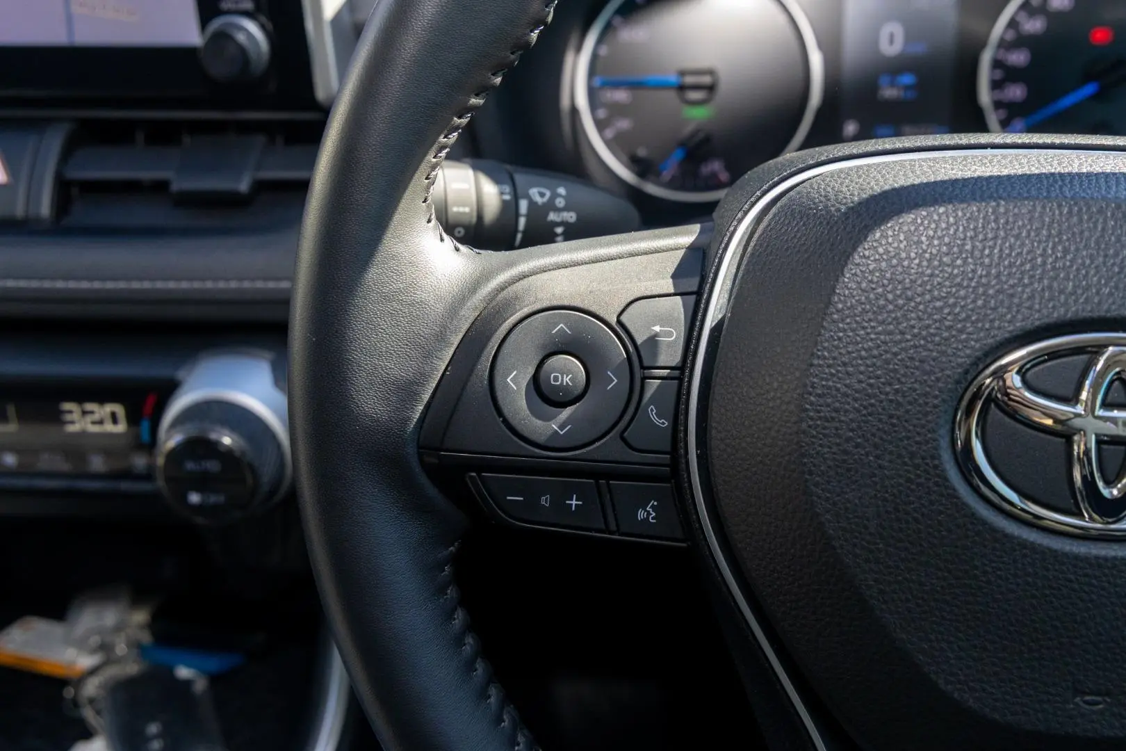 2022 Toyota RAV4 Gallery Image 11