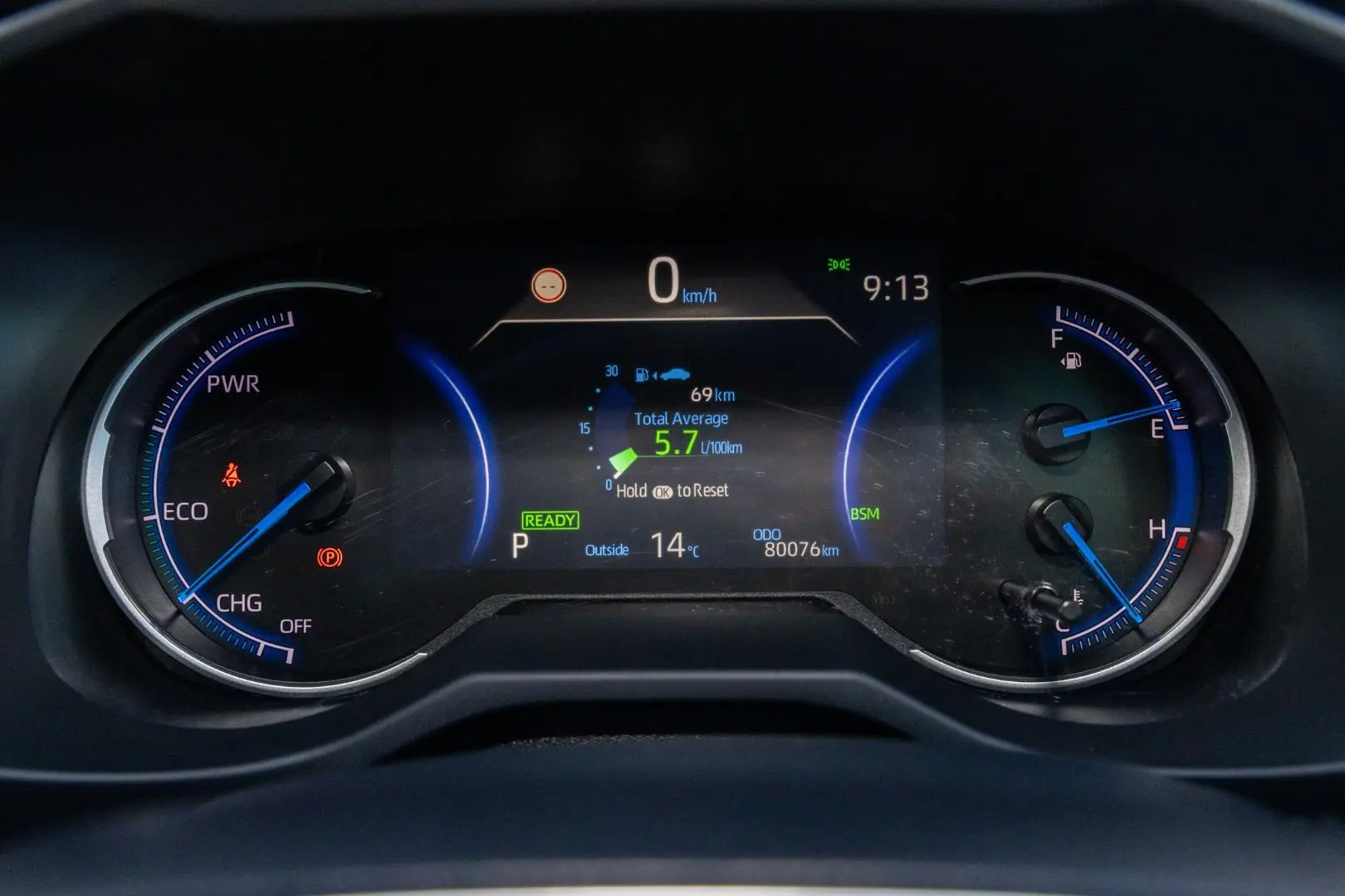 2022 Toyota RAV4 Gallery Image 13