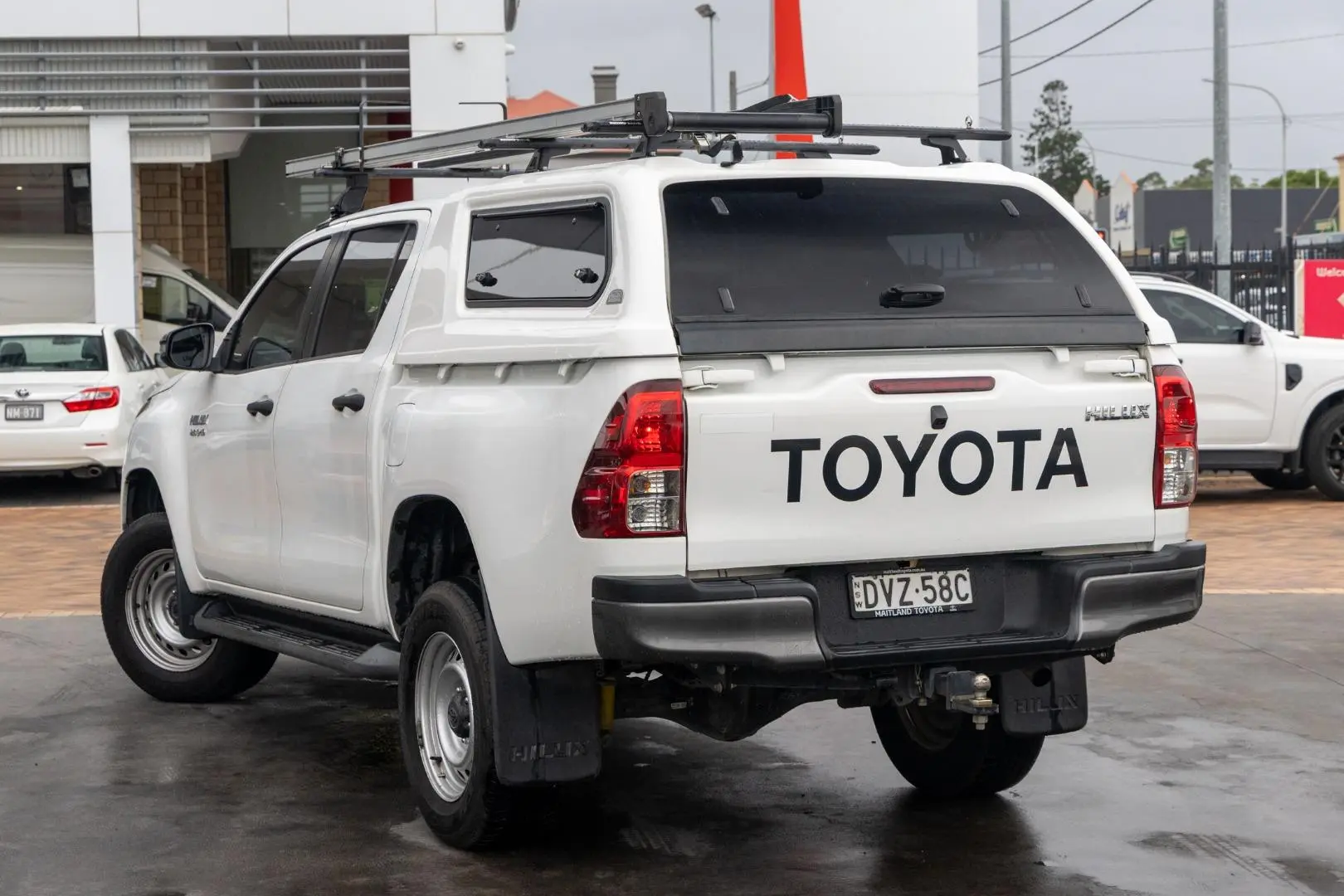 2018 Toyota Hilux Gallery Image 2