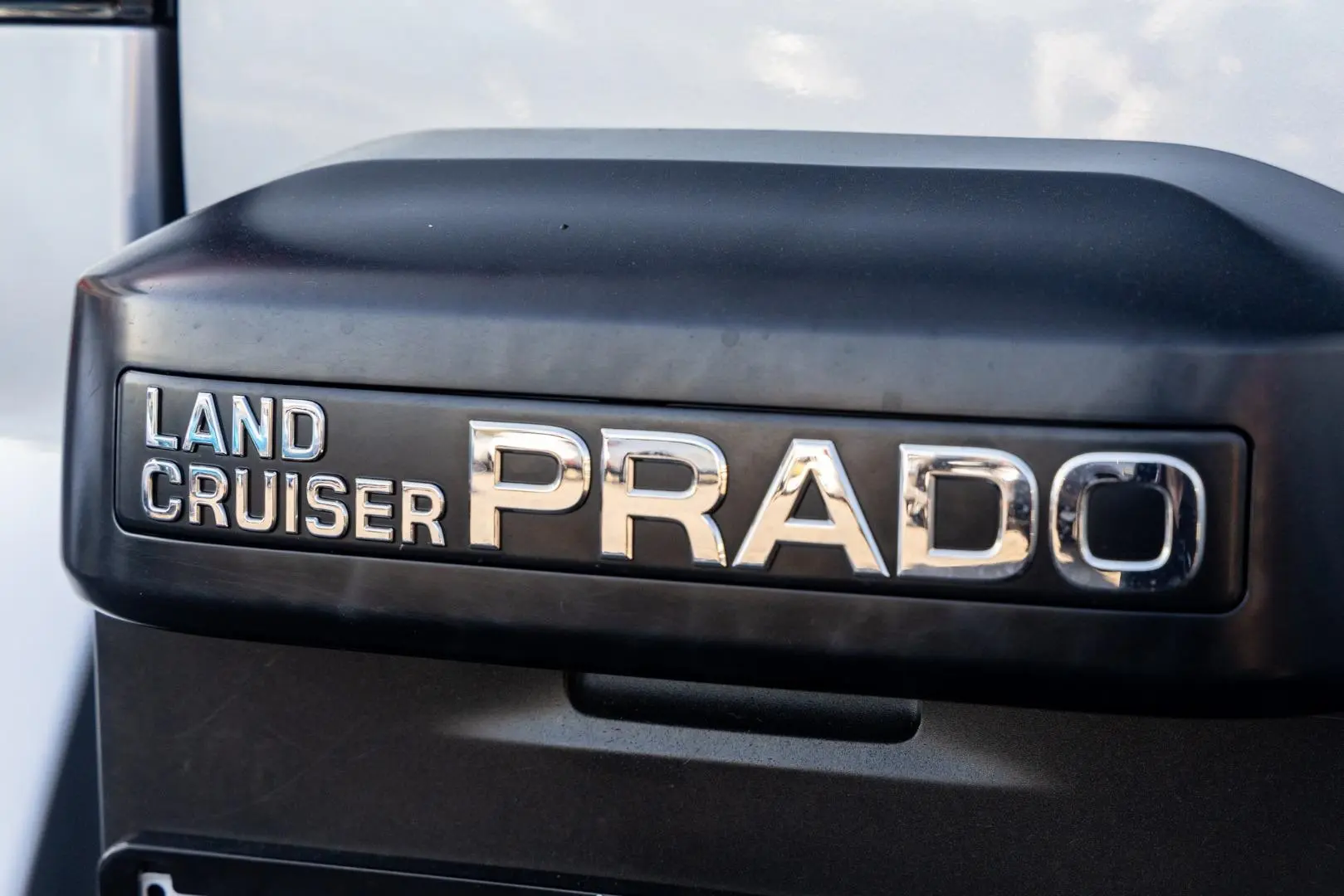 2018 Toyota Landcruiser Prado Gallery Image 21