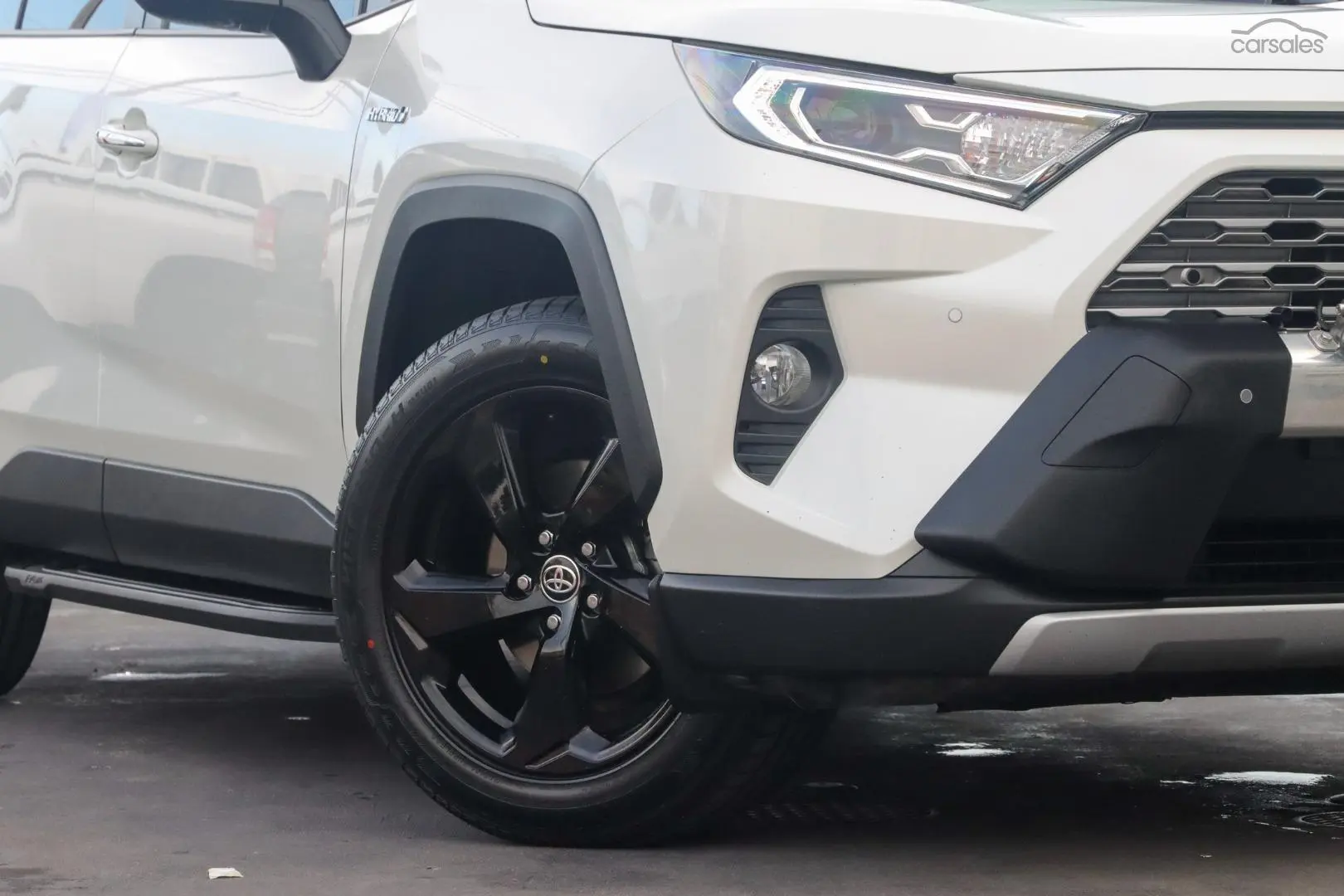 2020 Toyota RAV4 Image 6