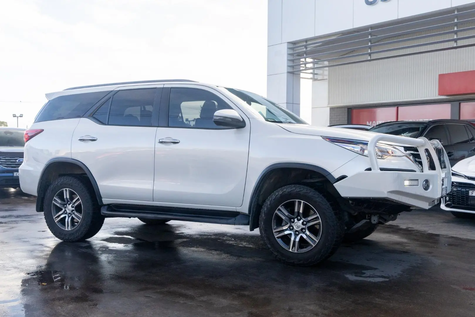 2018 Toyota Fortuner Gallery Image 3