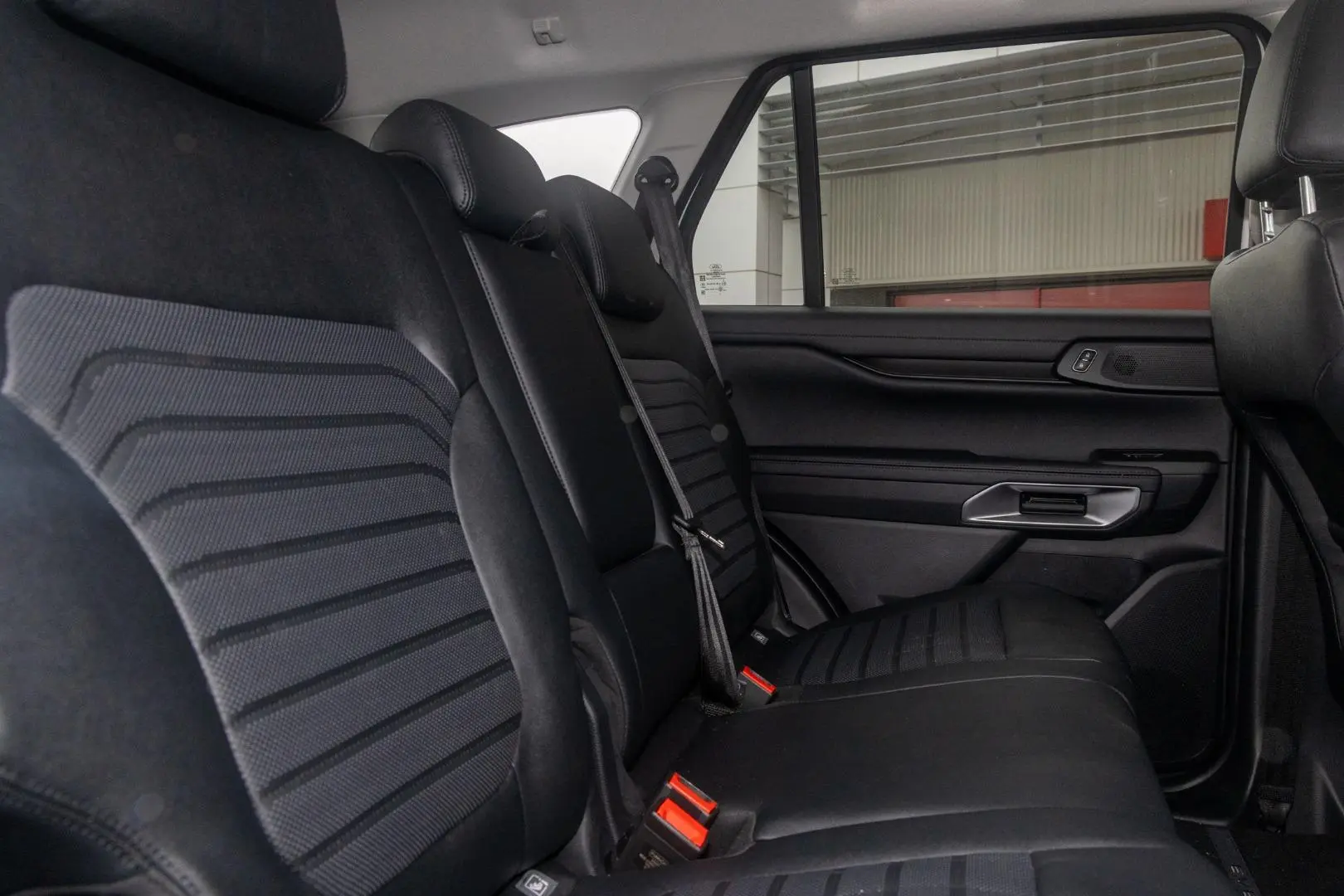 2024 Ford Everest Gallery Image 9