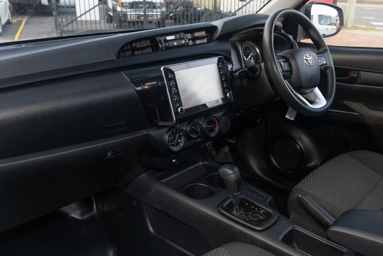 2021 Toyota Hilux Gallery Image 7