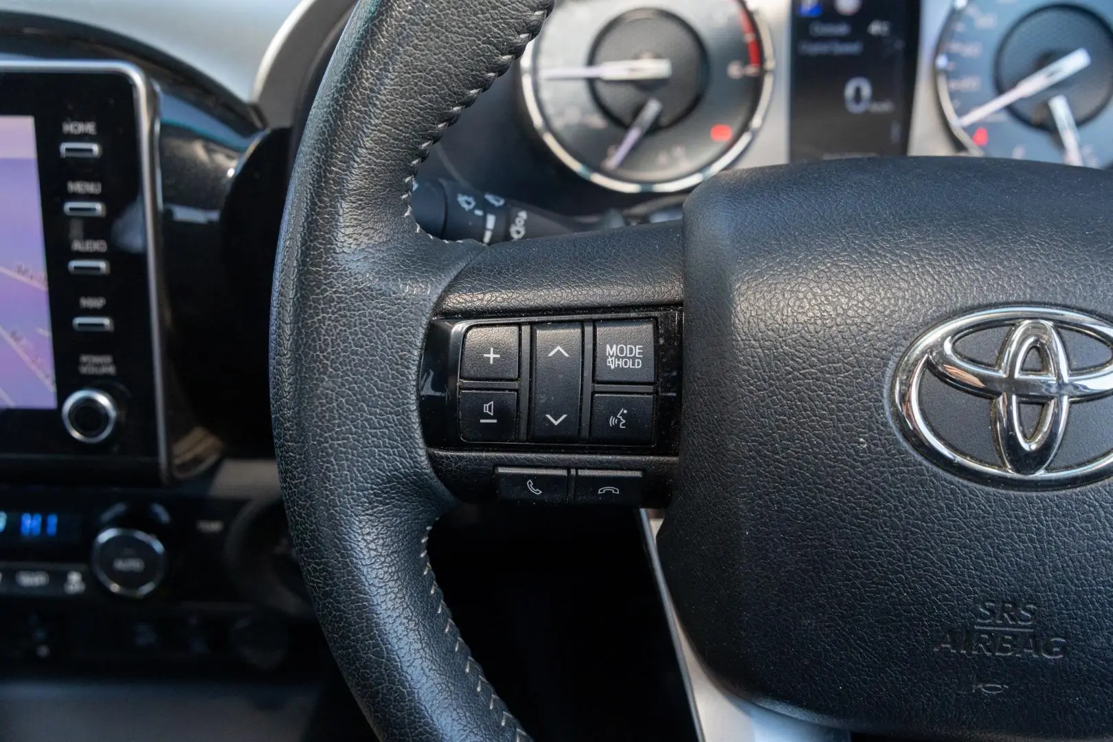 2021 Toyota Hilux Gallery Image 11