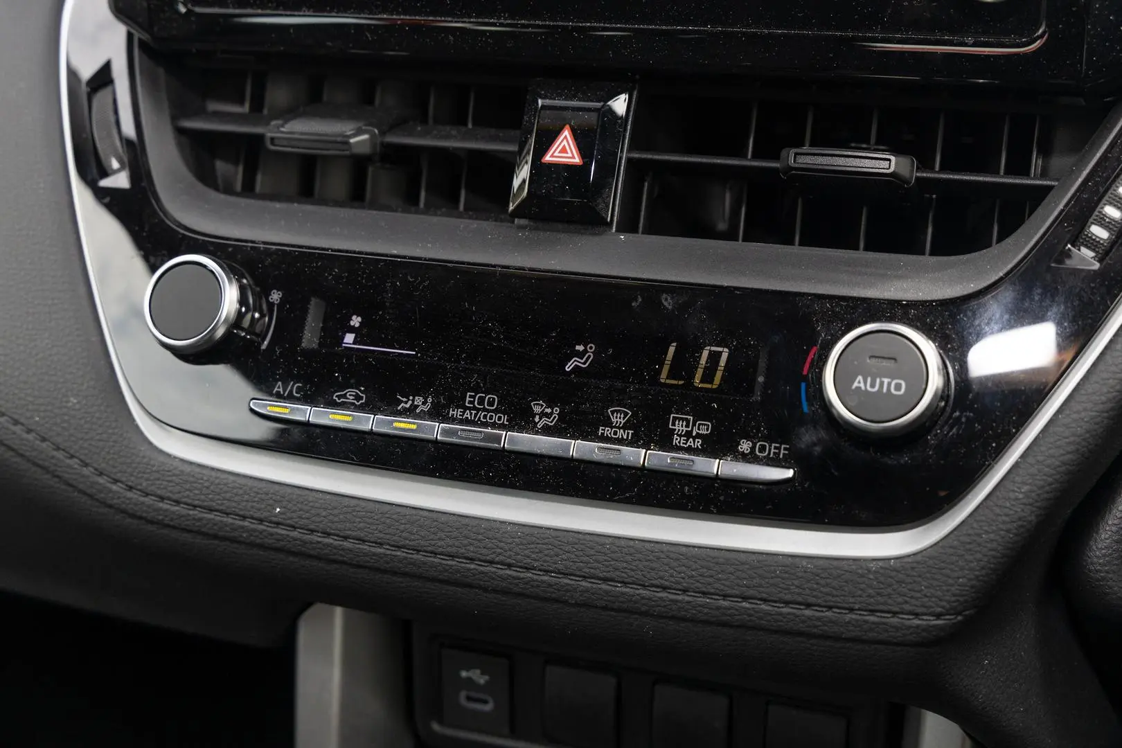 2024 Toyota Corolla Cross Gallery Image 16