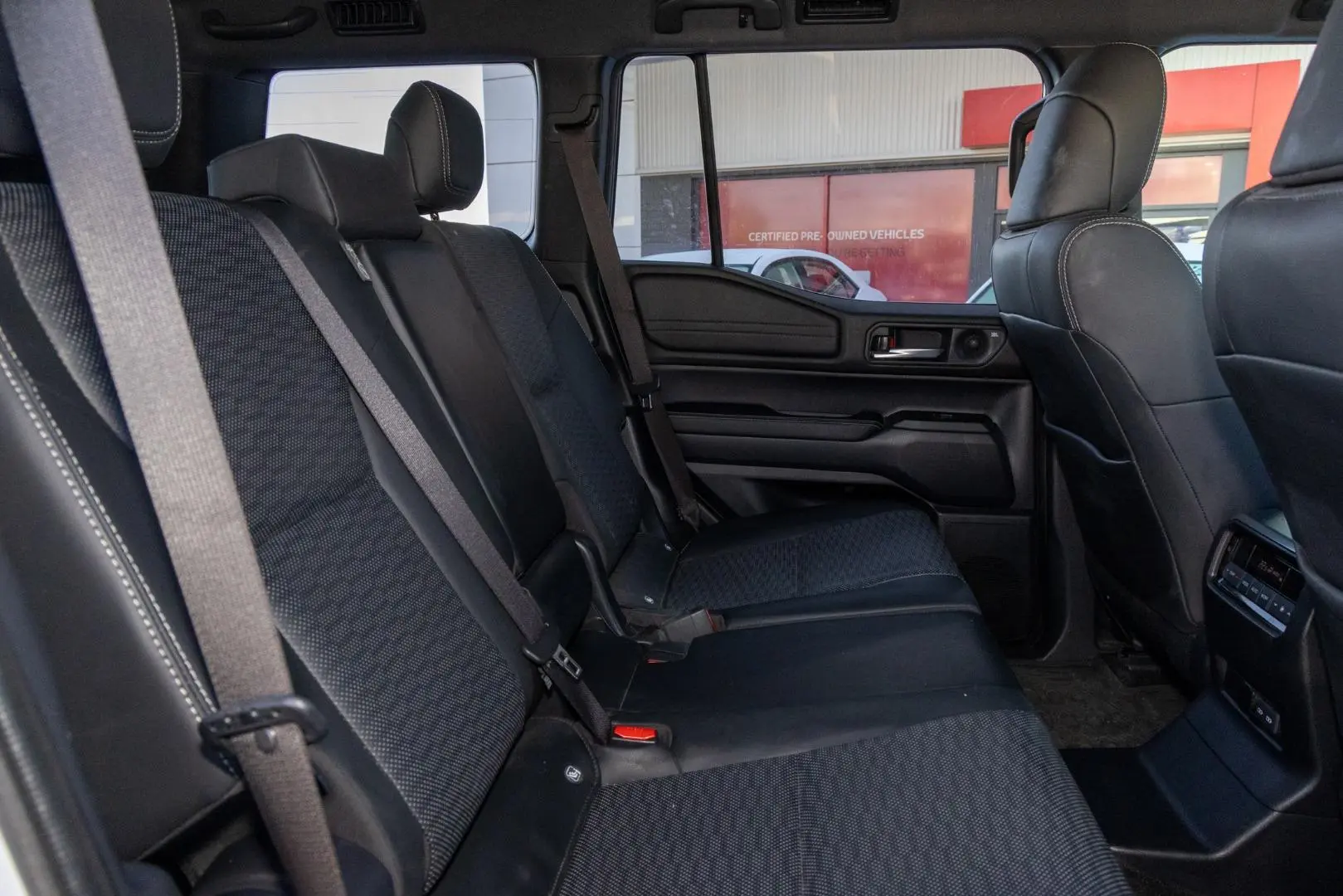 2024 Toyota Landcruiser Prado Gallery Image 9