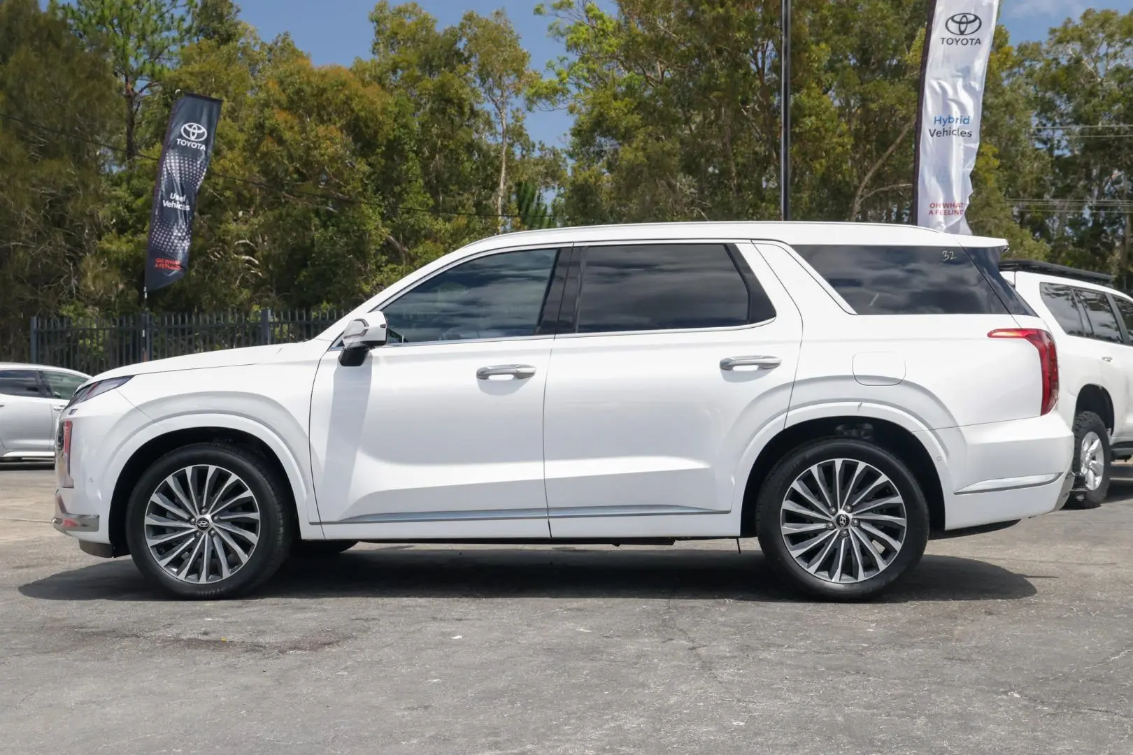 2023 Hyundai Palisade Image 3