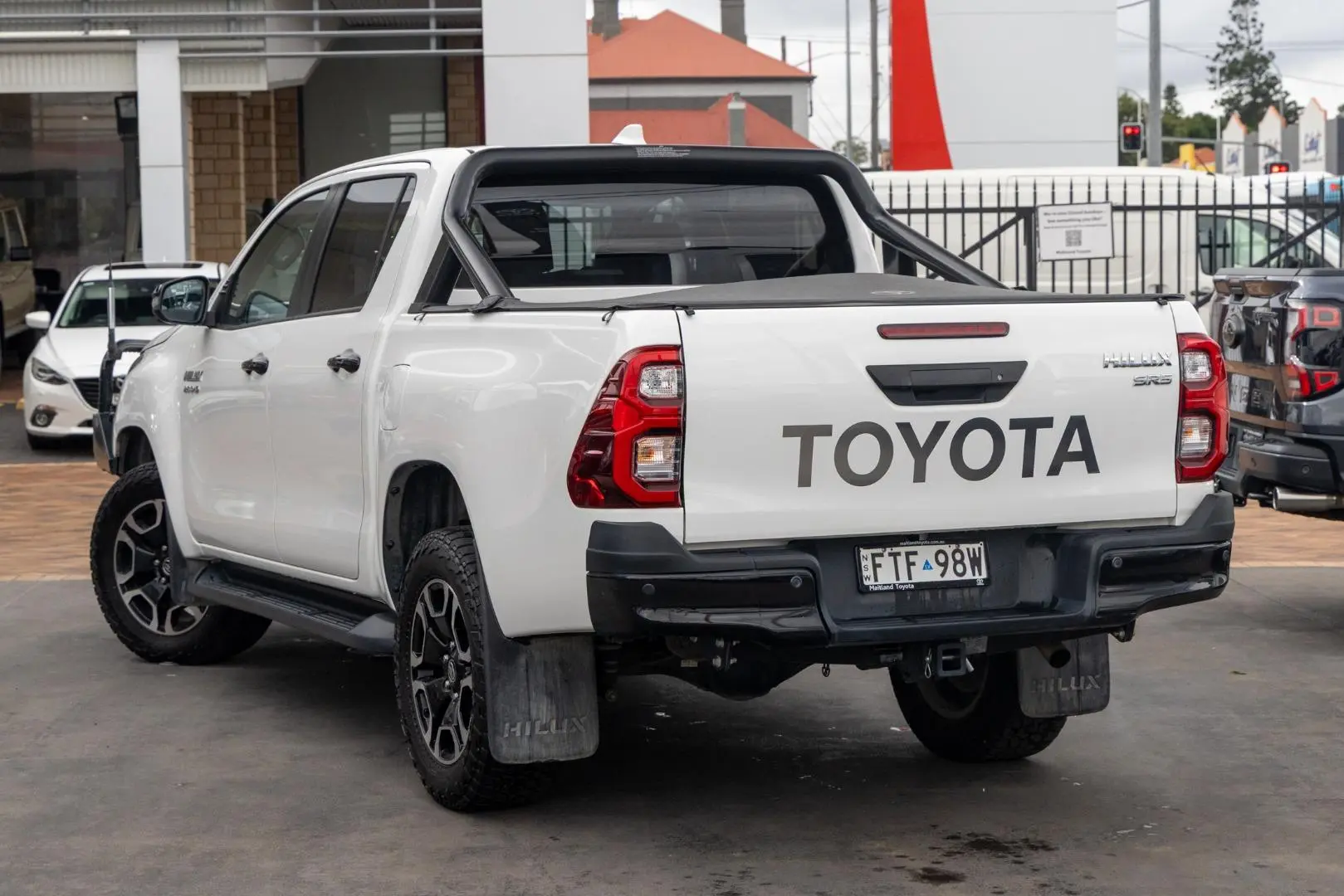 2024 Toyota Hilux Gallery Image 2