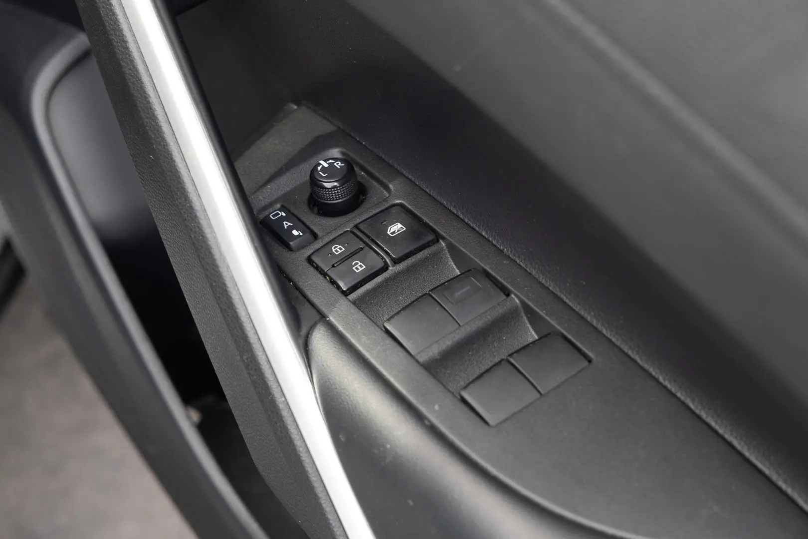 2022 Toyota Corolla Cross Gallery Image 19