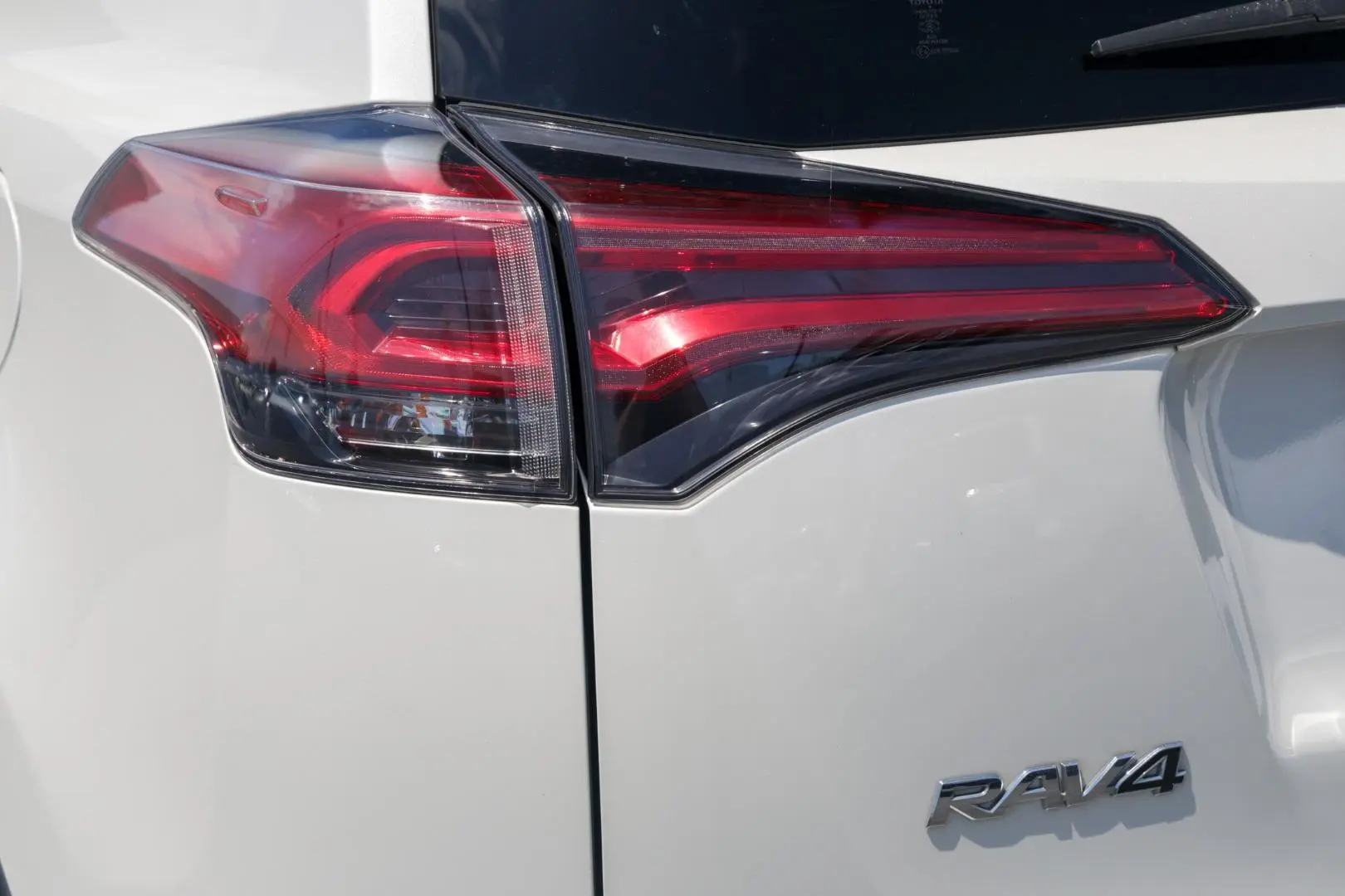 2016 Toyota Rav4 Gallery Image 21