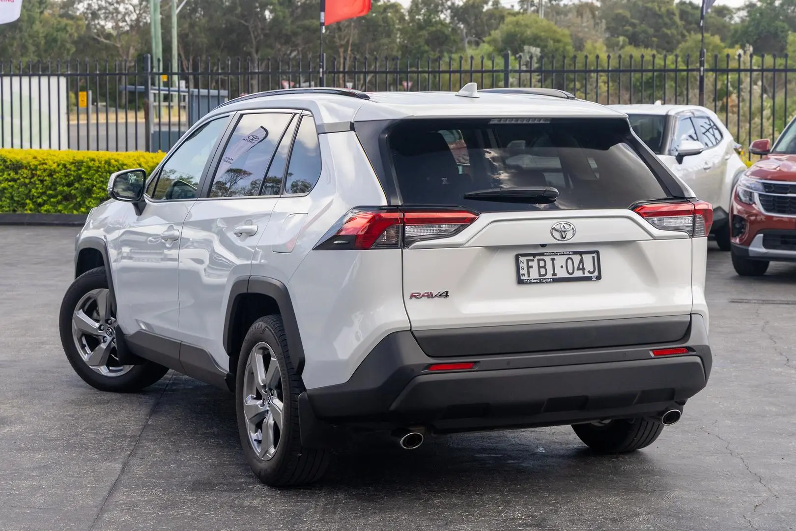 2019 Toyota RAV4 Gallery Image 2