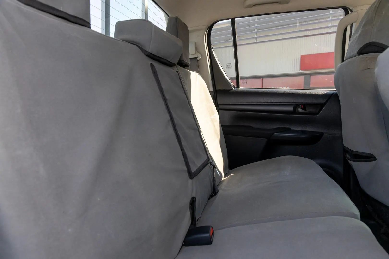 2022 Toyota Hilux Gallery Image 9