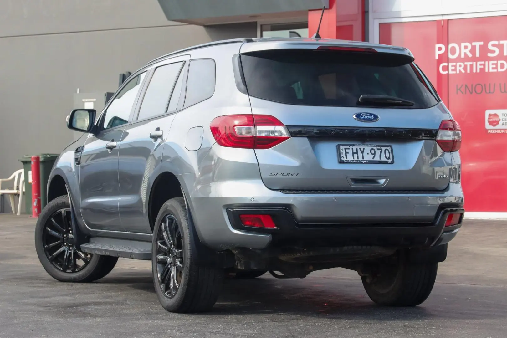 2019 Ford Everest Gallery Image 2