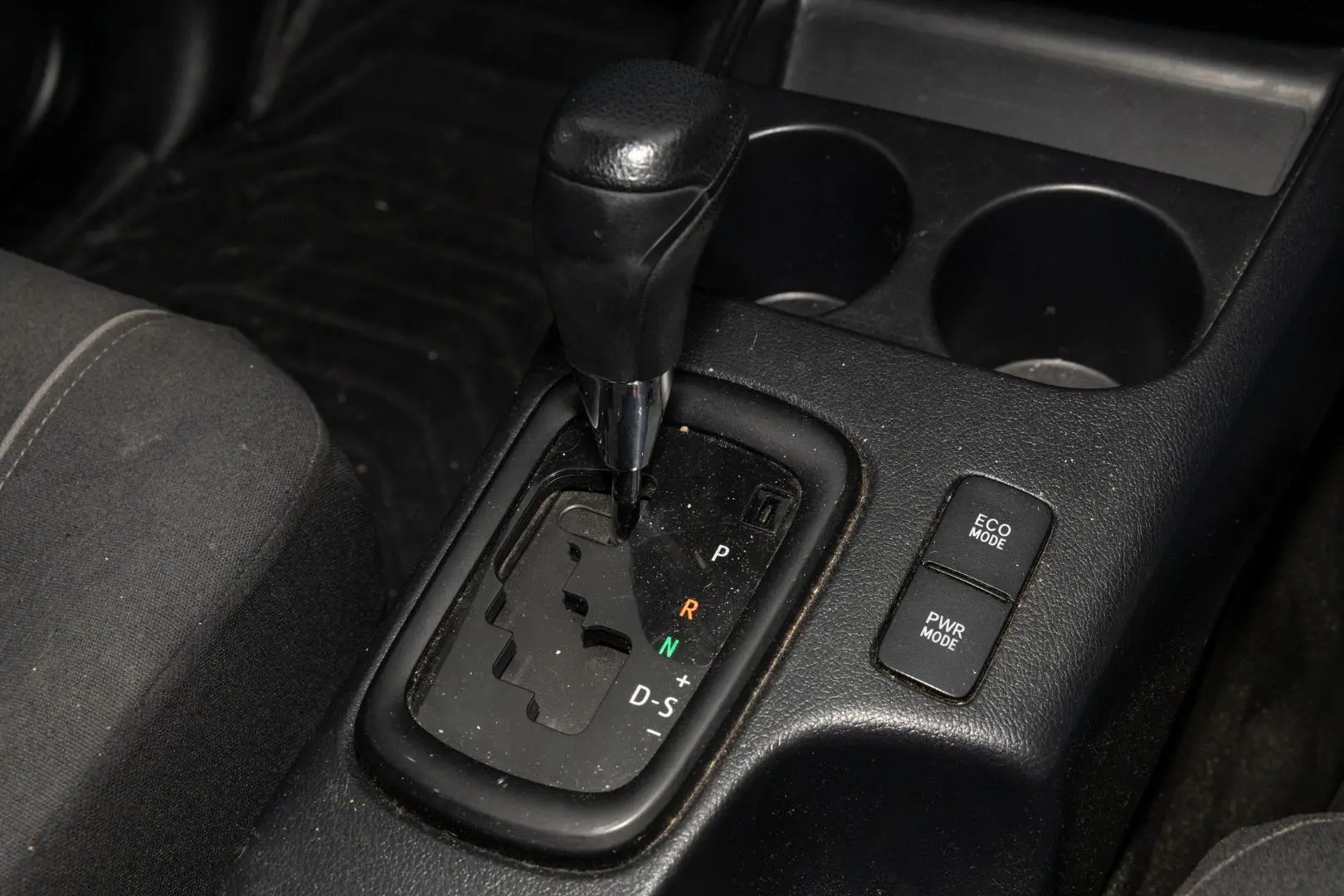 2018 Toyota Hilux Gallery Image 17