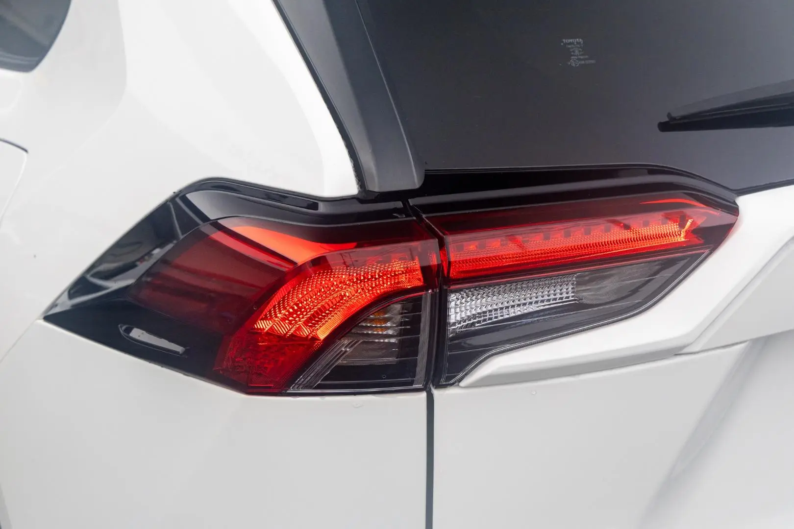 2020 Toyota RAV4 Gallery Image 20