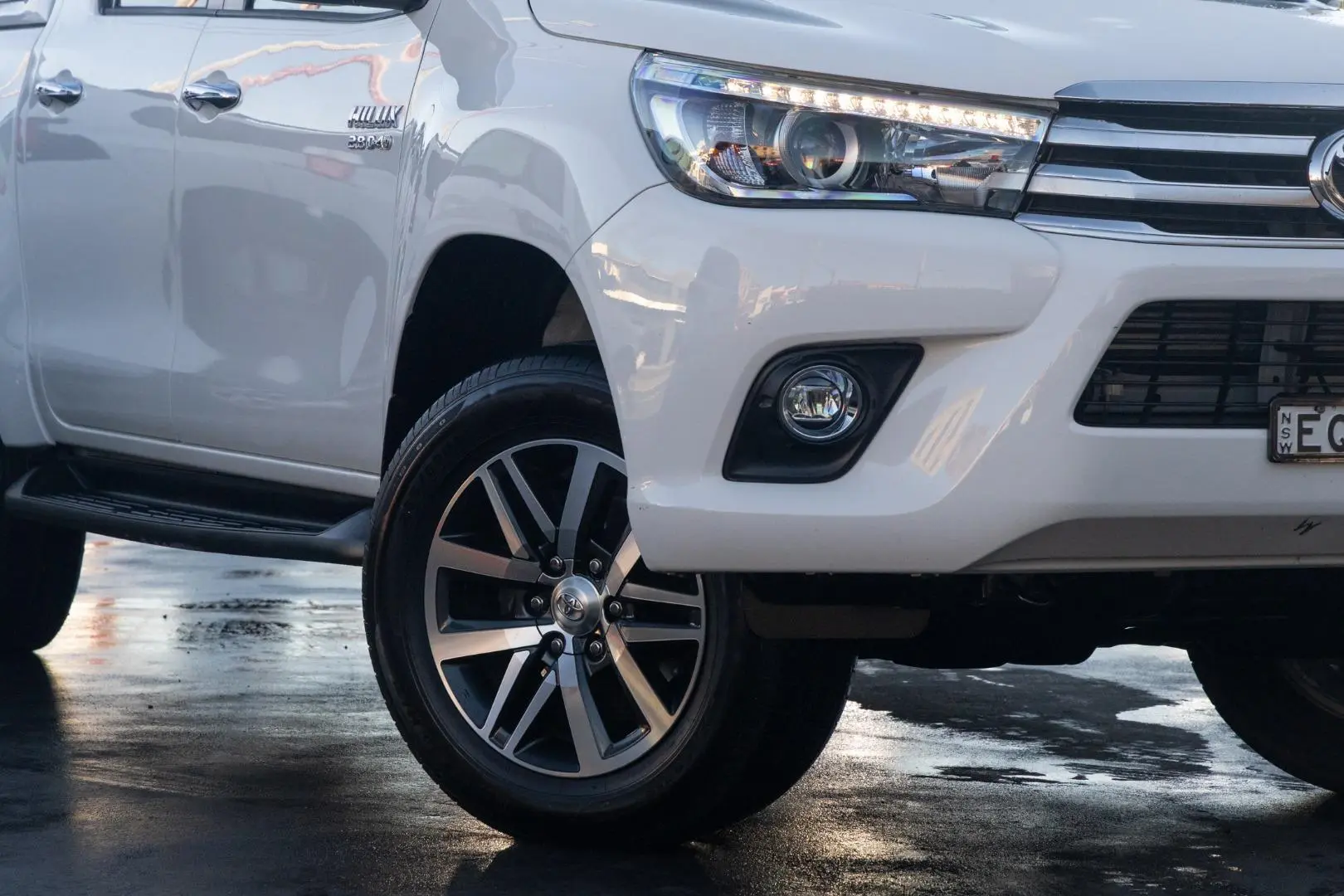 2017 Toyota Hilux Gallery Image 6
