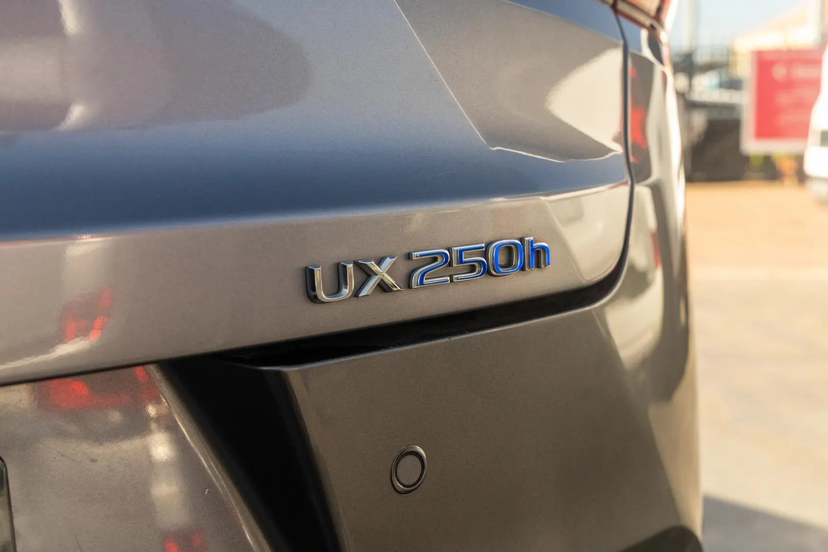 2020 Lexus UX Gallery Image 23