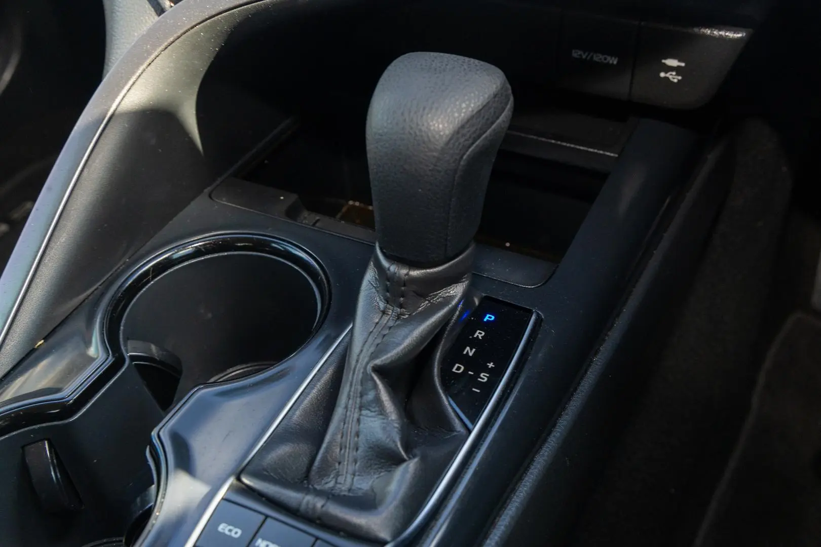 2020 Toyota Camry Gallery Image 17