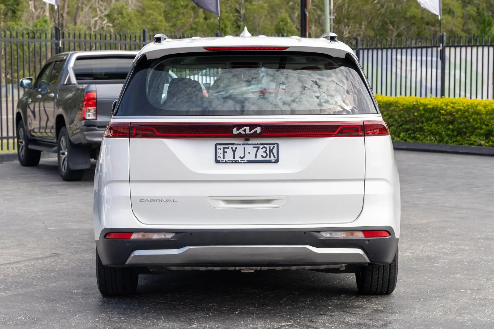 2021 Kia Carnival Gallery Image 5