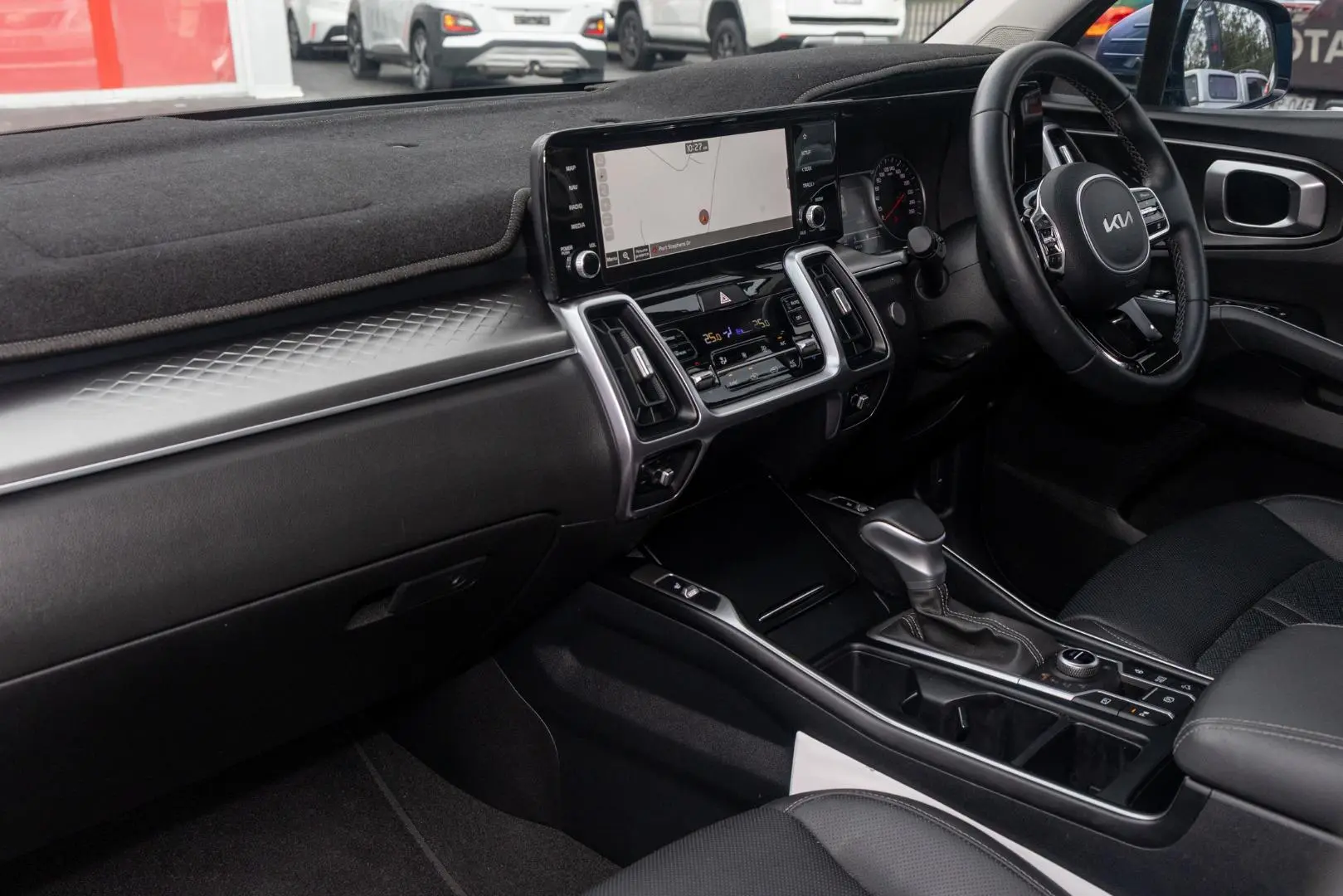 2022 Kia Sorento Gallery Image 8