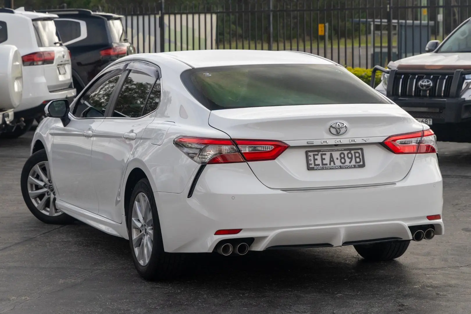 2019 Toyota Camry Gallery Image 2