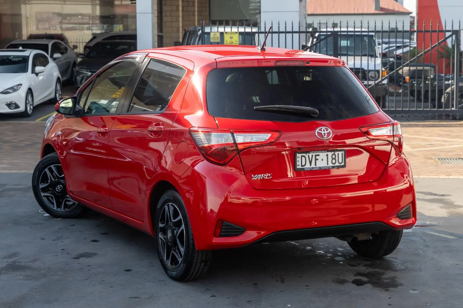 2018 Toyota Yaris Gallery Image 2