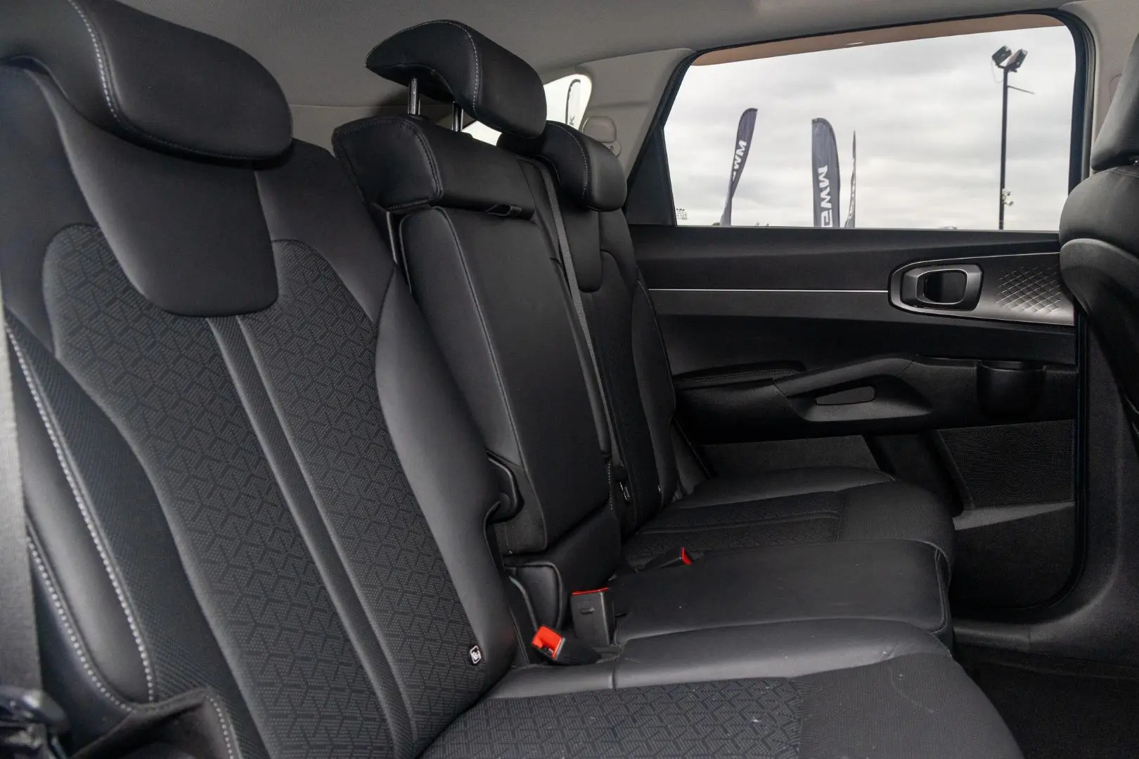 2022 Kia Sorento Gallery Image 9