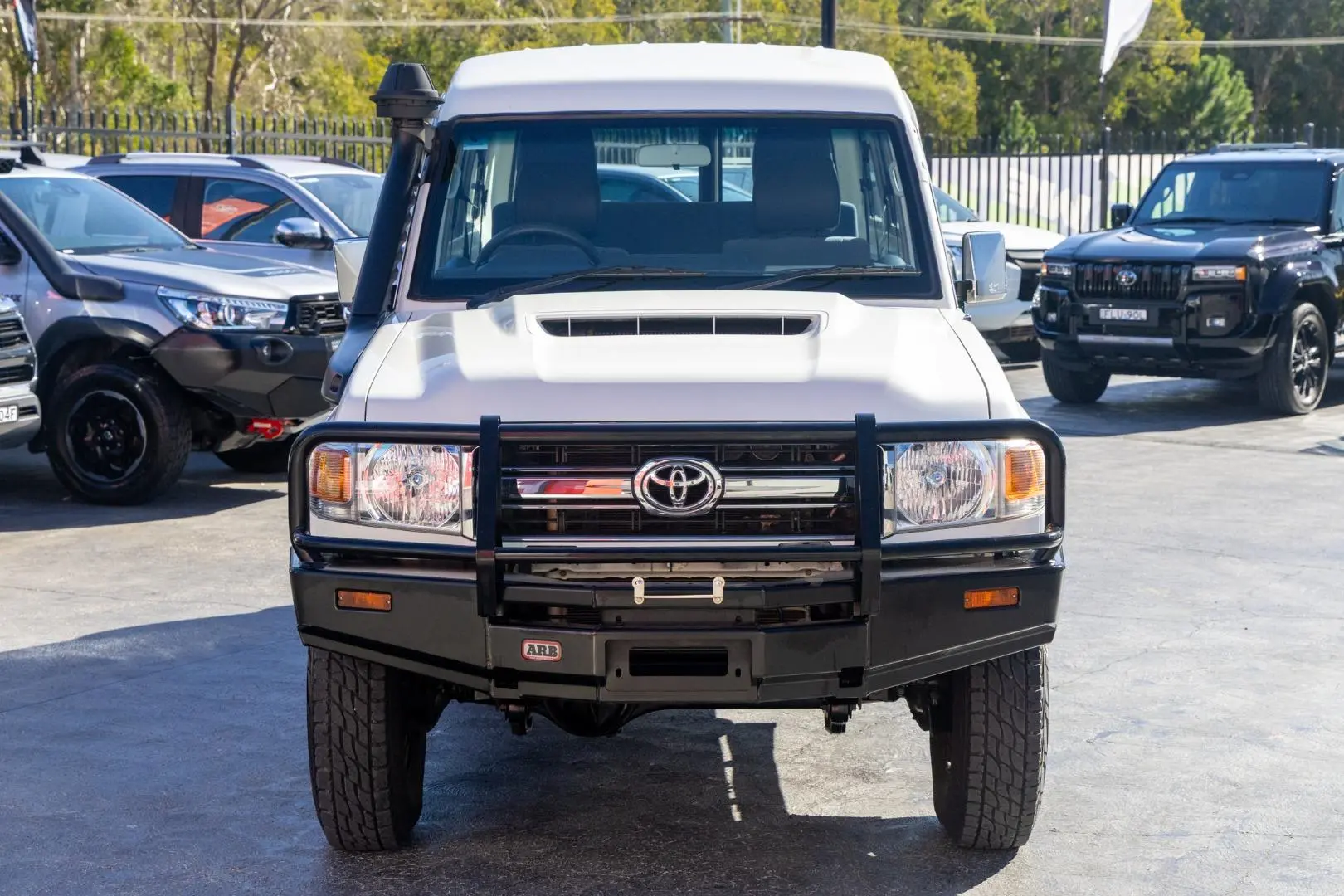 2018 Toyota Landcruiser Gallery Image 4