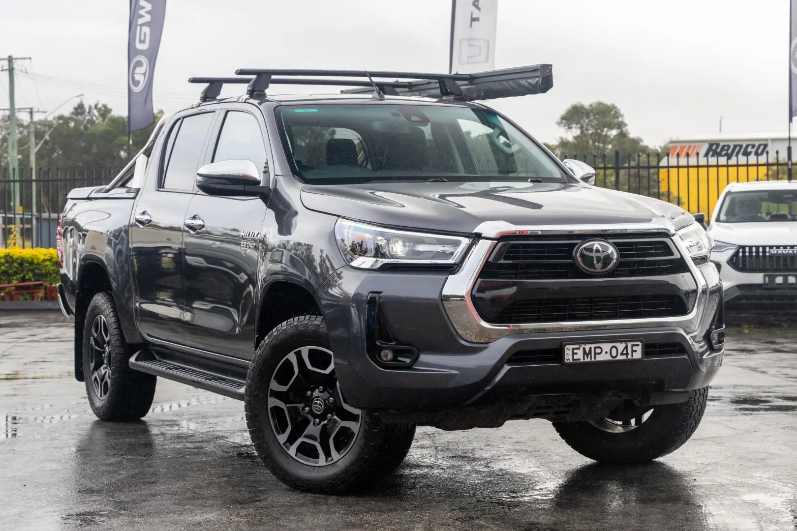 2020 Toyota Hilux Gallery Image 1