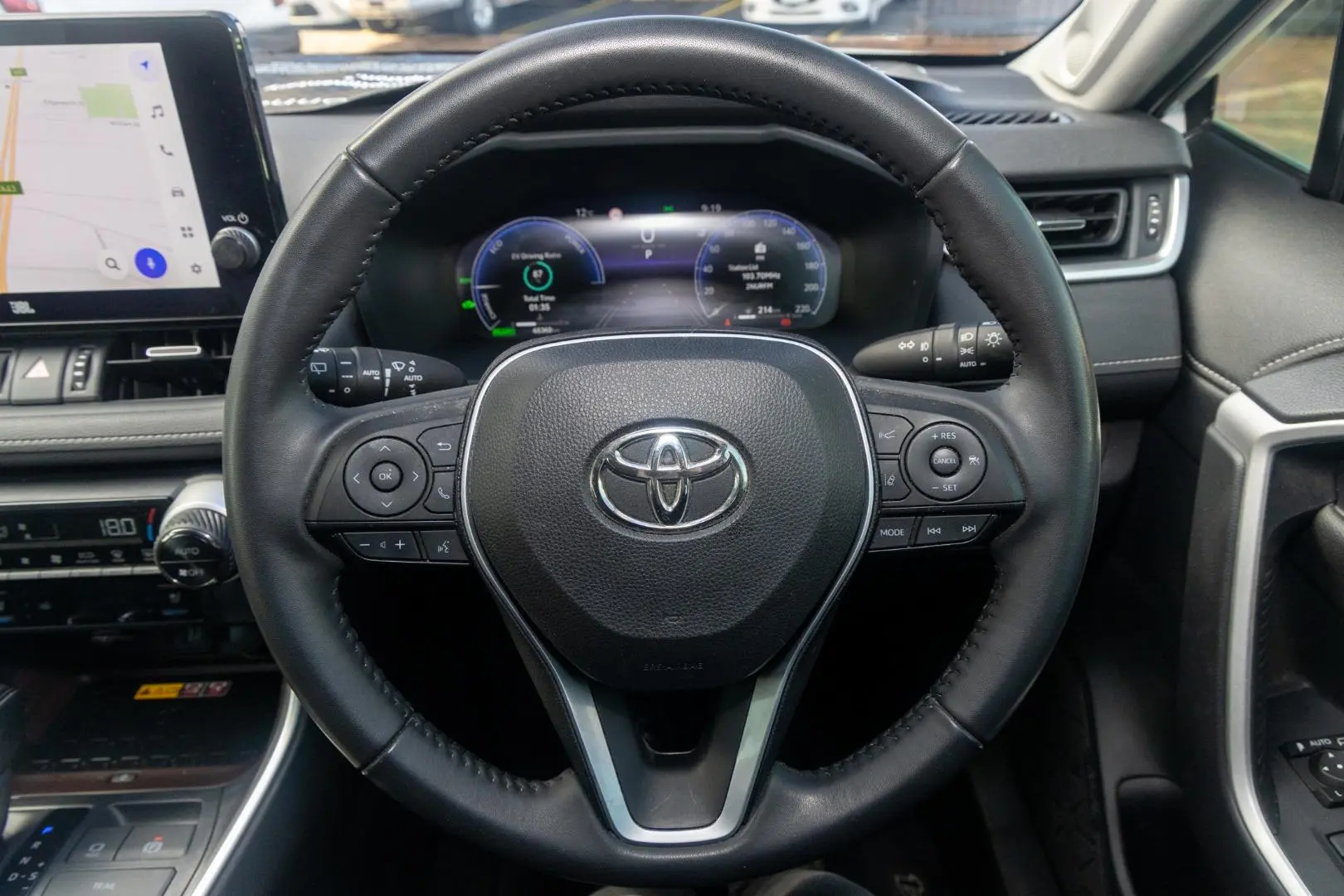2024 Toyota RAV4 Gallery Image 10
