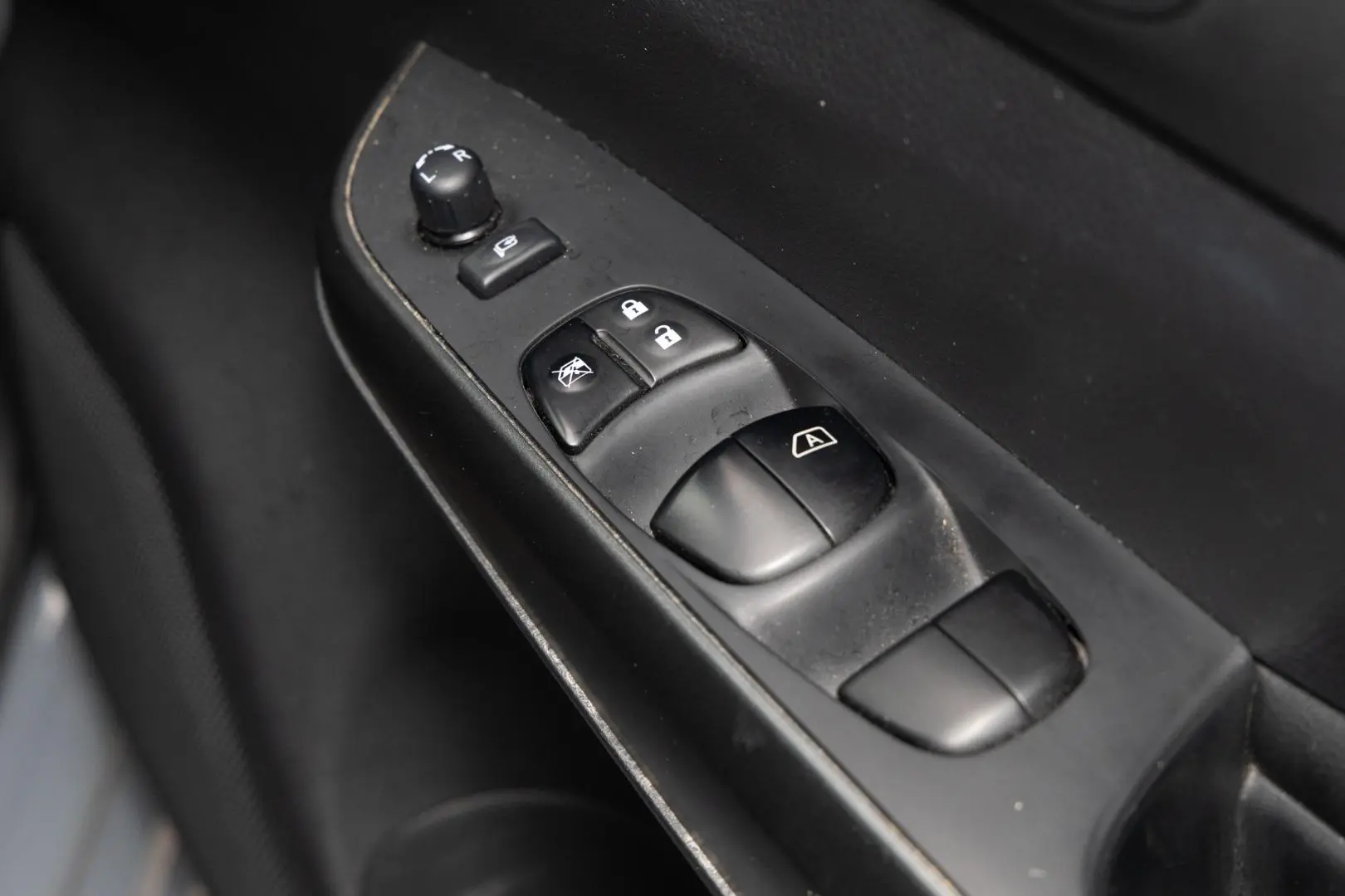 2022 Nissan Navara Gallery Image 18