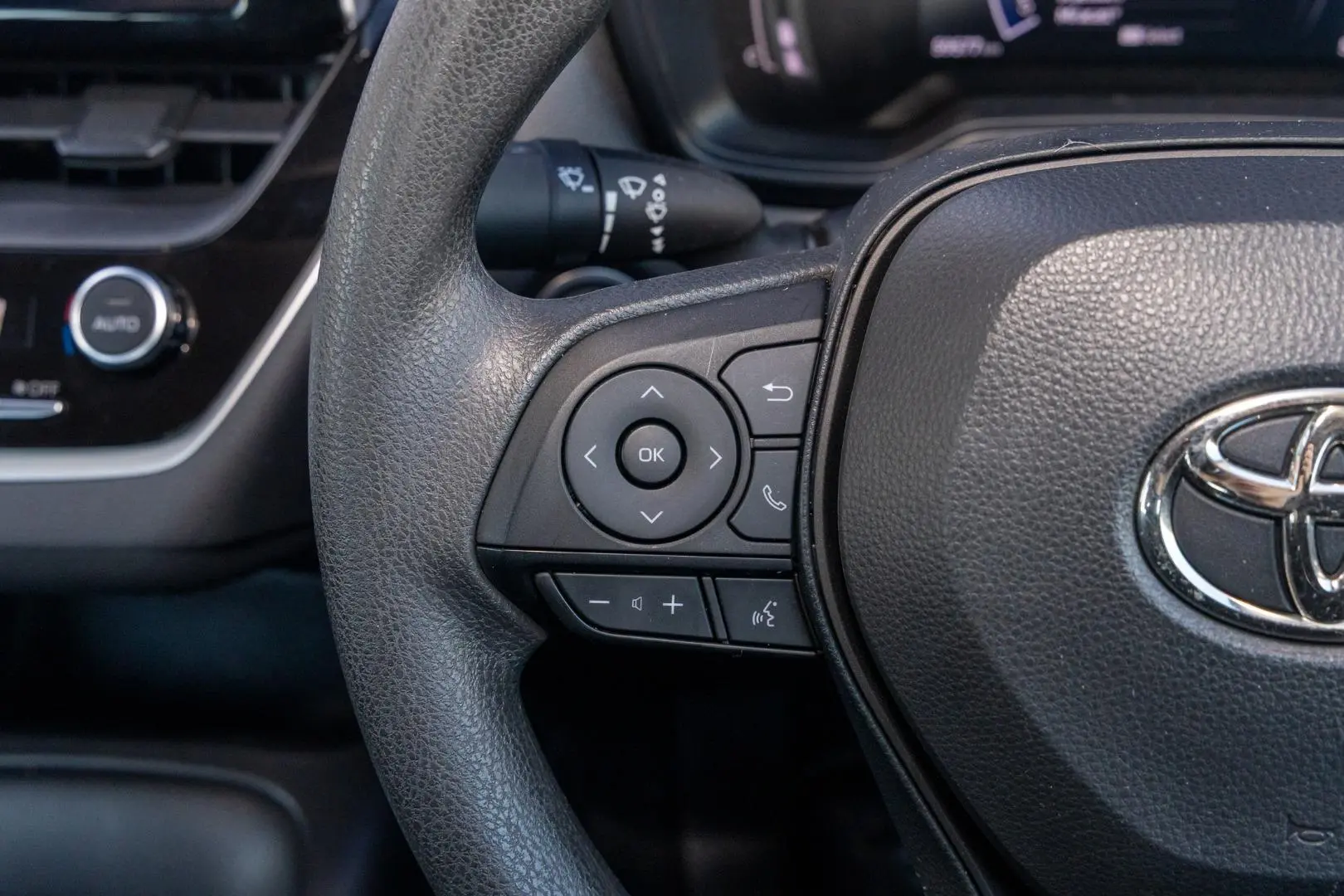 2023 Toyota Corolla Gallery Image 11