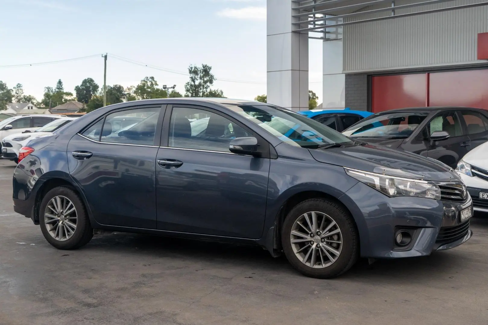 2015 Toyota Corolla Gallery Image 3