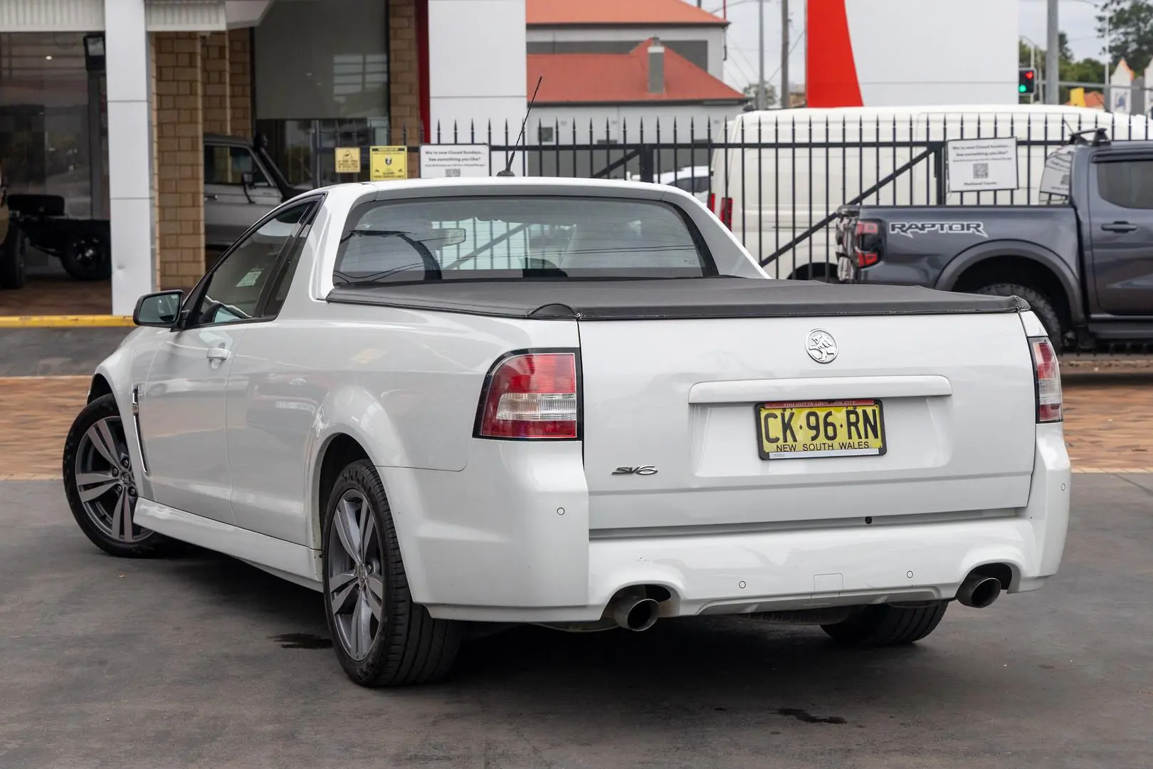 2015 Holden Ute Gallery Image 2