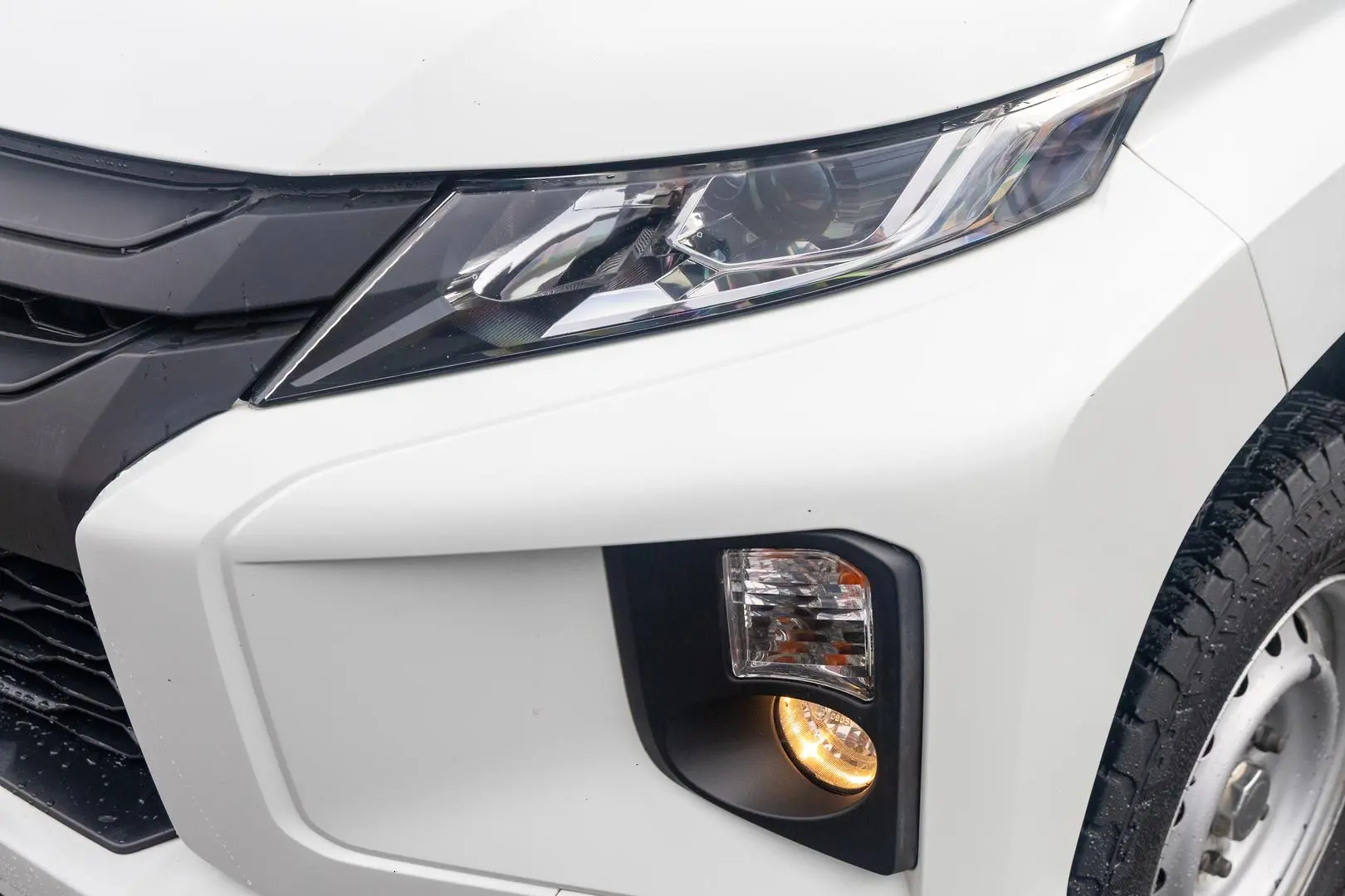 2018 Mitsubishi Triton Gallery Image 18