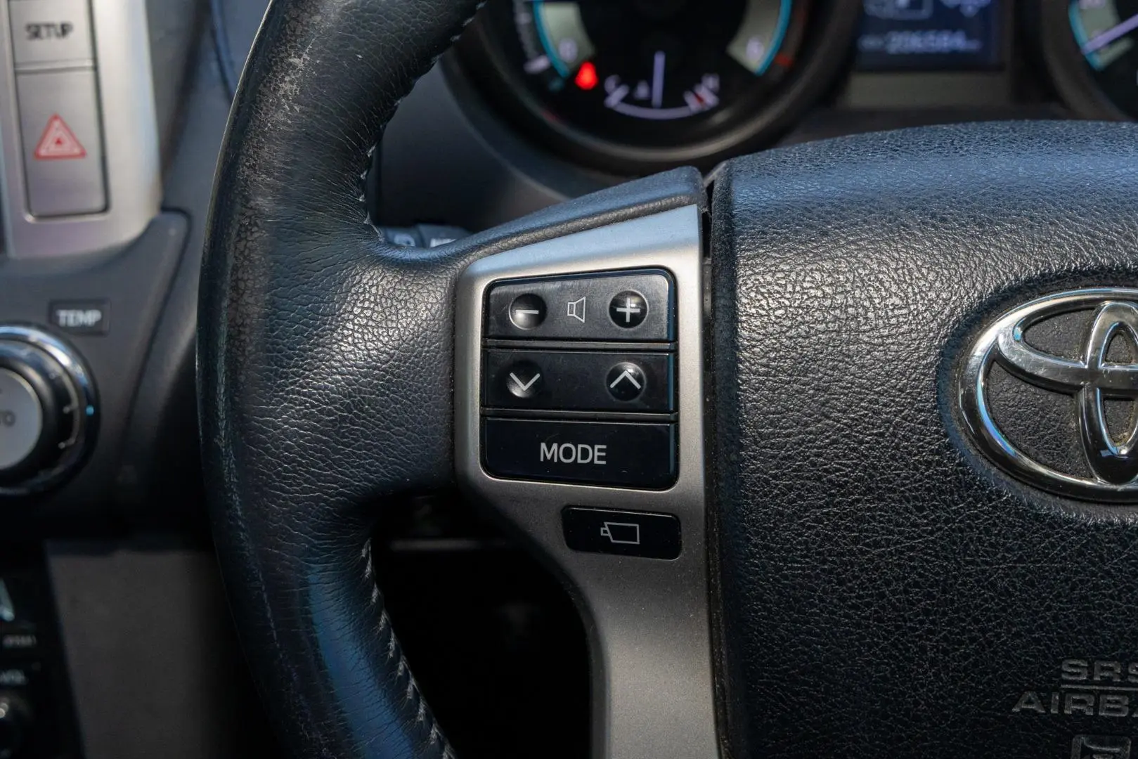 2011 Toyota Landcruiser Prado Gallery Image 11