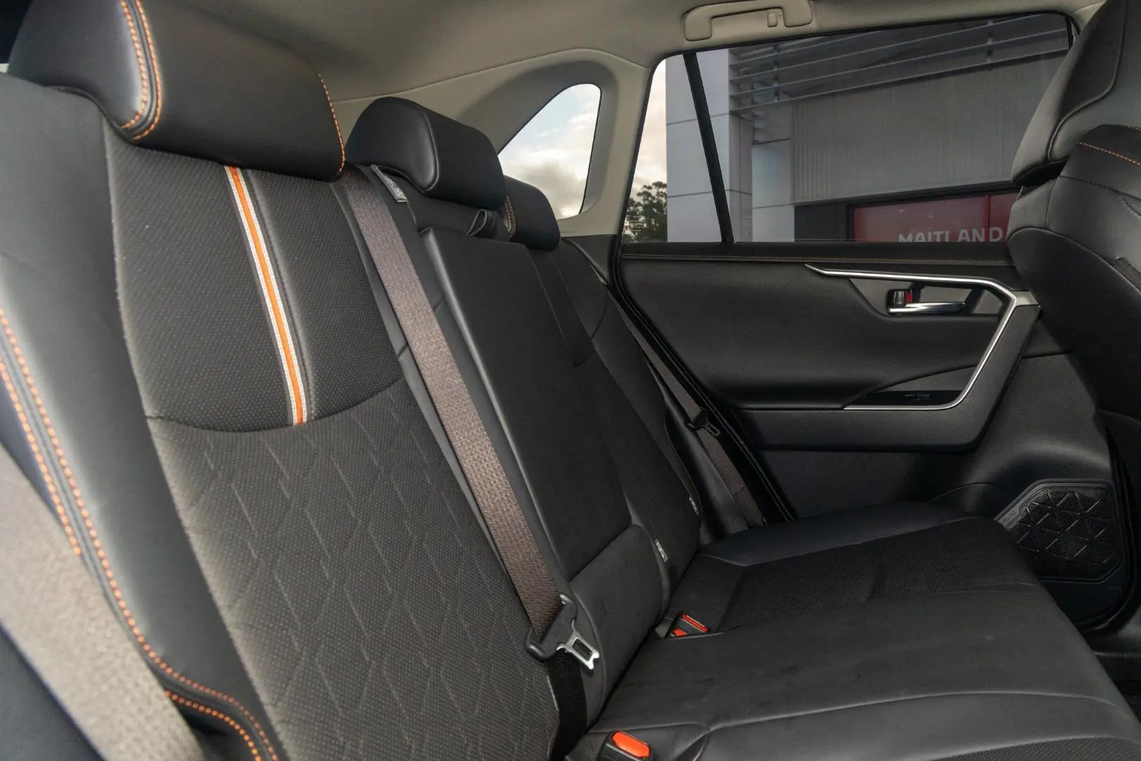 2022 Toyota RAV4 Gallery Image 9