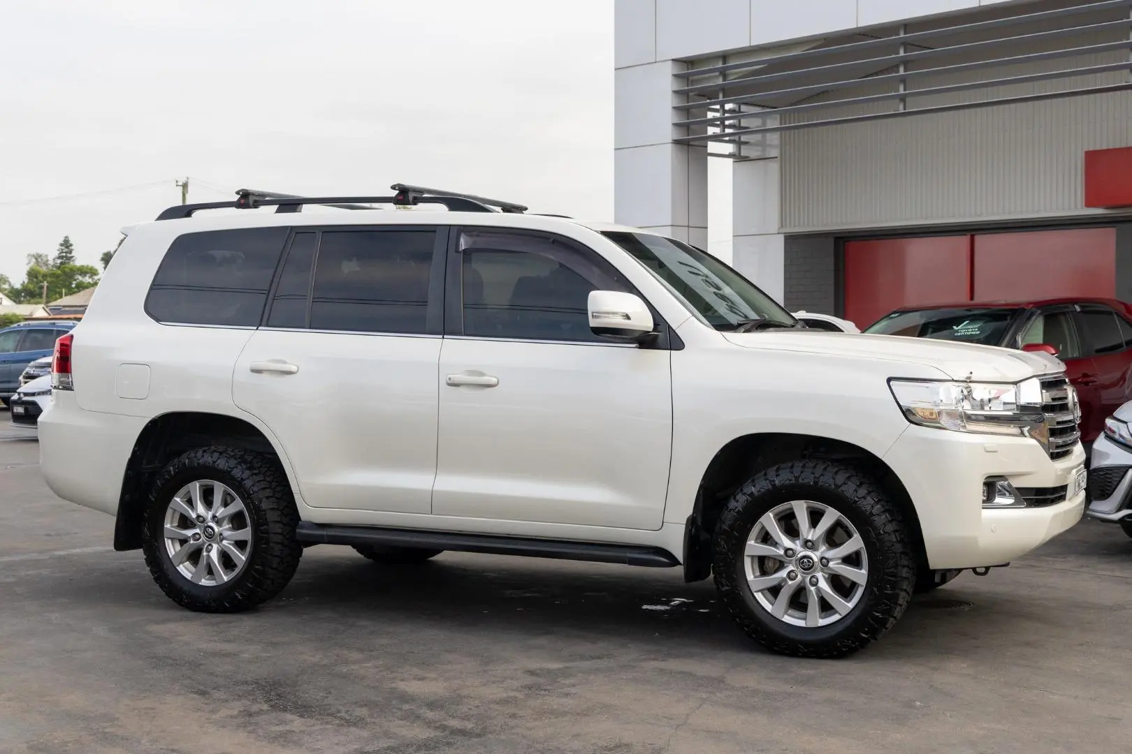 2019 Toyota Landcruiser Gallery Image 3