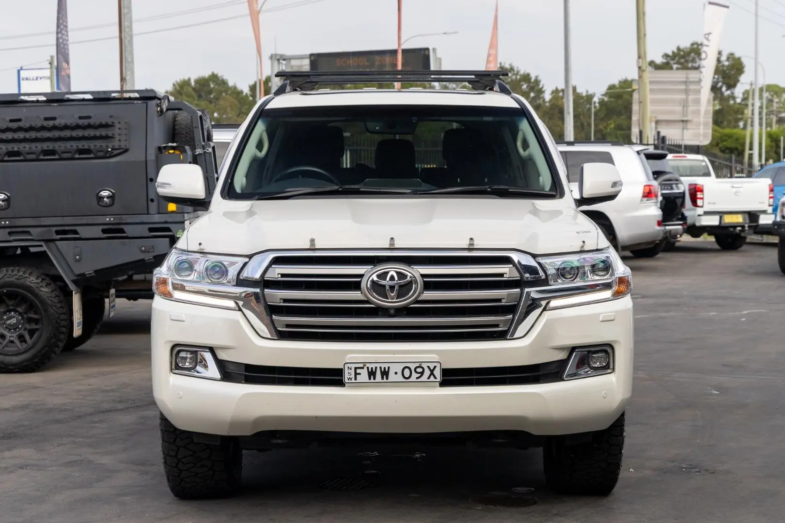 2019 Toyota Landcruiser Gallery Image 4