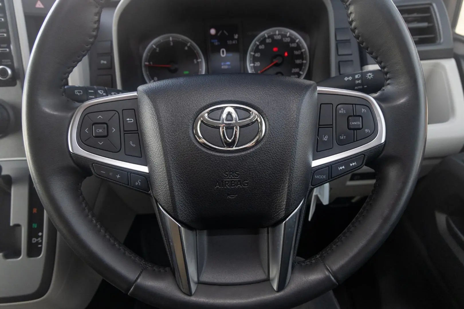 2023 Toyota Hiace Gallery Image 10