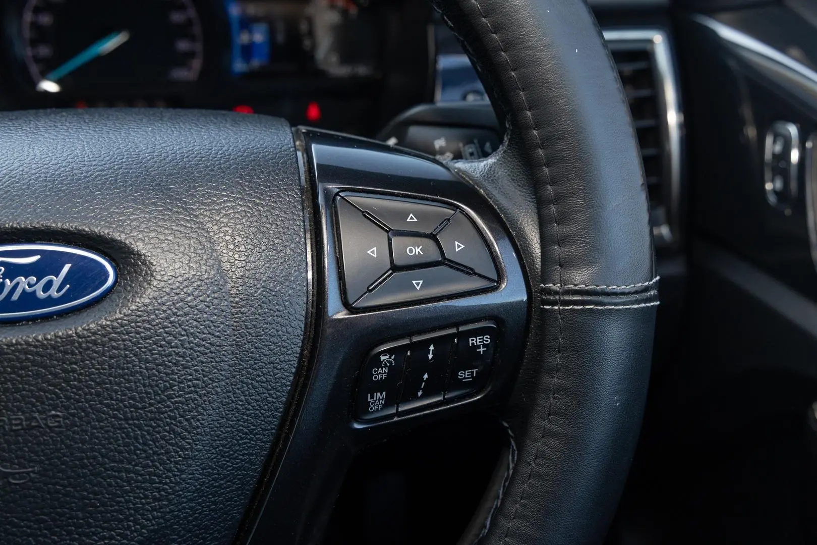 2020 Ford Everest Gallery Image 12