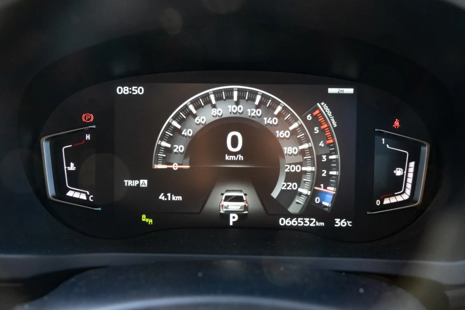 2022 Mitsubishi Pajero Sport Gallery Image 13