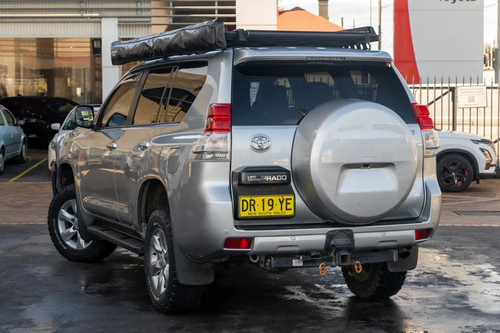 2013 Toyota Landcruiser Prado Gallery Image 2