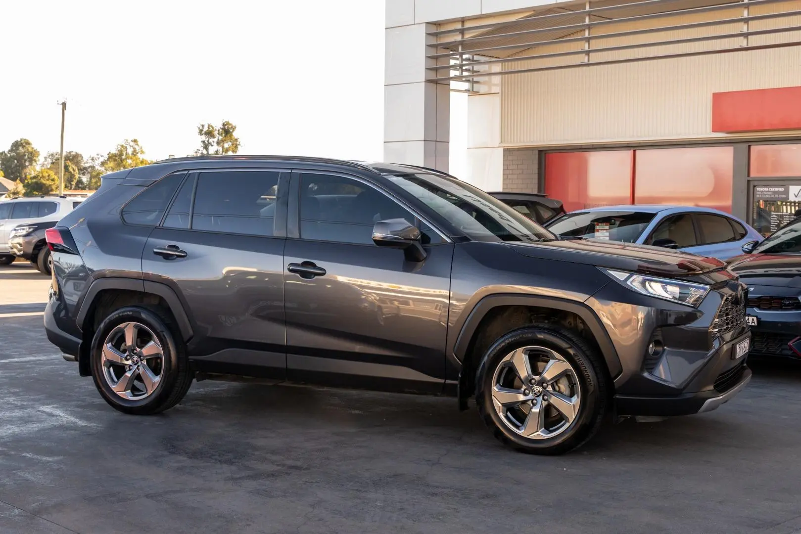 2020 Toyota RAV4 Gallery Image 3