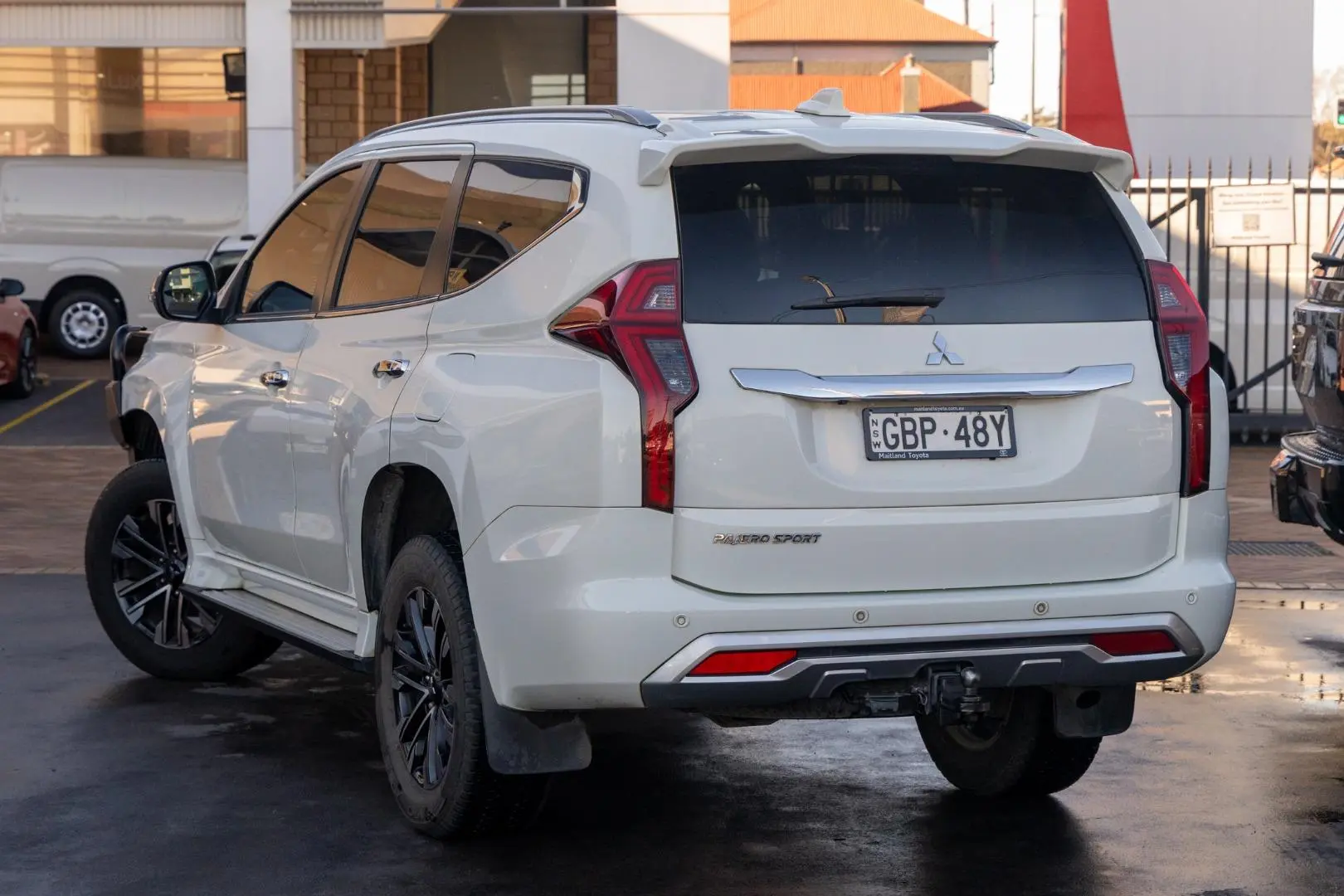 2022 Mitsubishi Pajero Sport Gallery Image 2