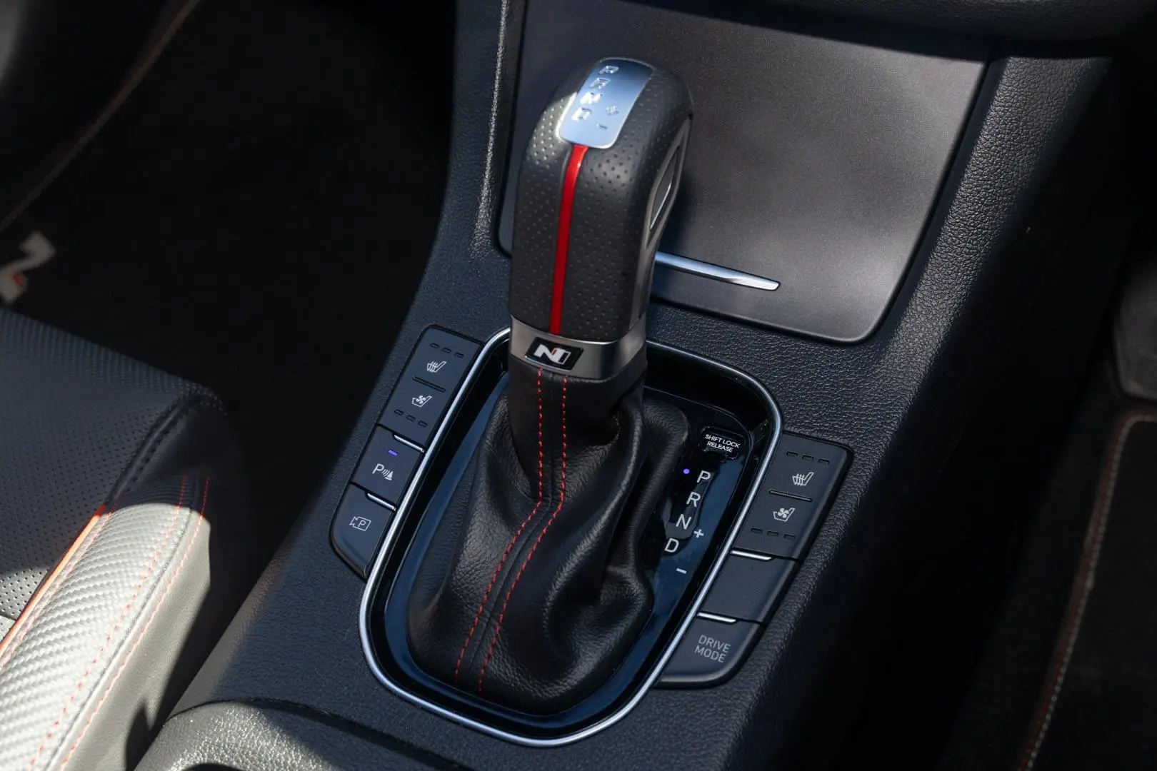 2023 Hyundai i30 Gallery Image 17